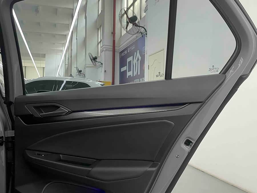 Volkswagen Golf 2021 #26 Volkswagen Golf 2021 car image #26