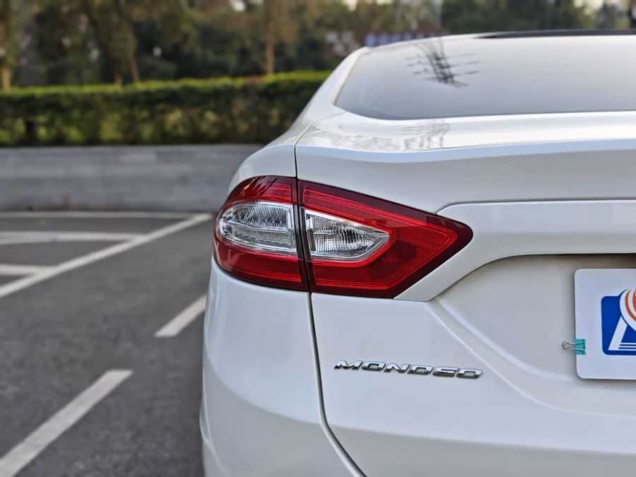 Ford Mondeo 2016 صورة سيارة #26