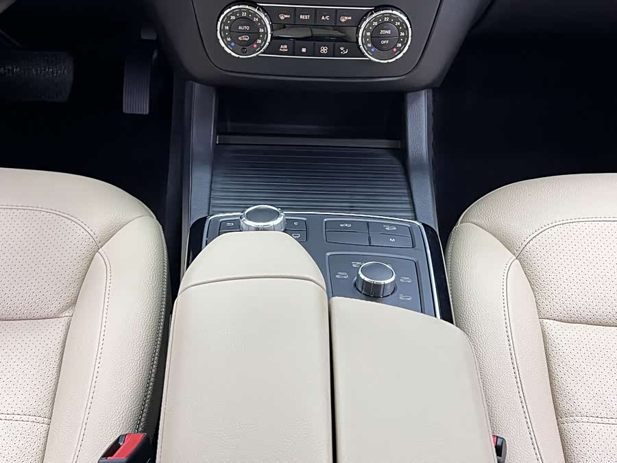 Mercedes-Benz GLE Coupe 2018 car image #26