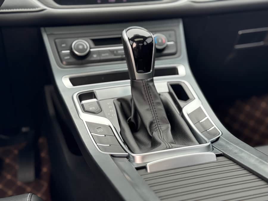 GEELY Emgrand 2020 #26 GEELY Emgrand 2020 car image #26