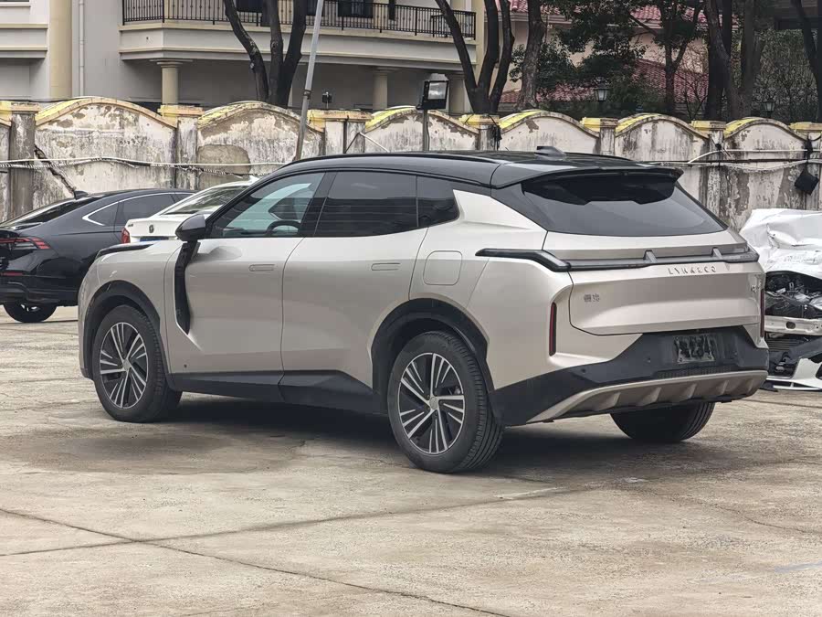 Lynk & Co 08 EM-P 2023 car image #26