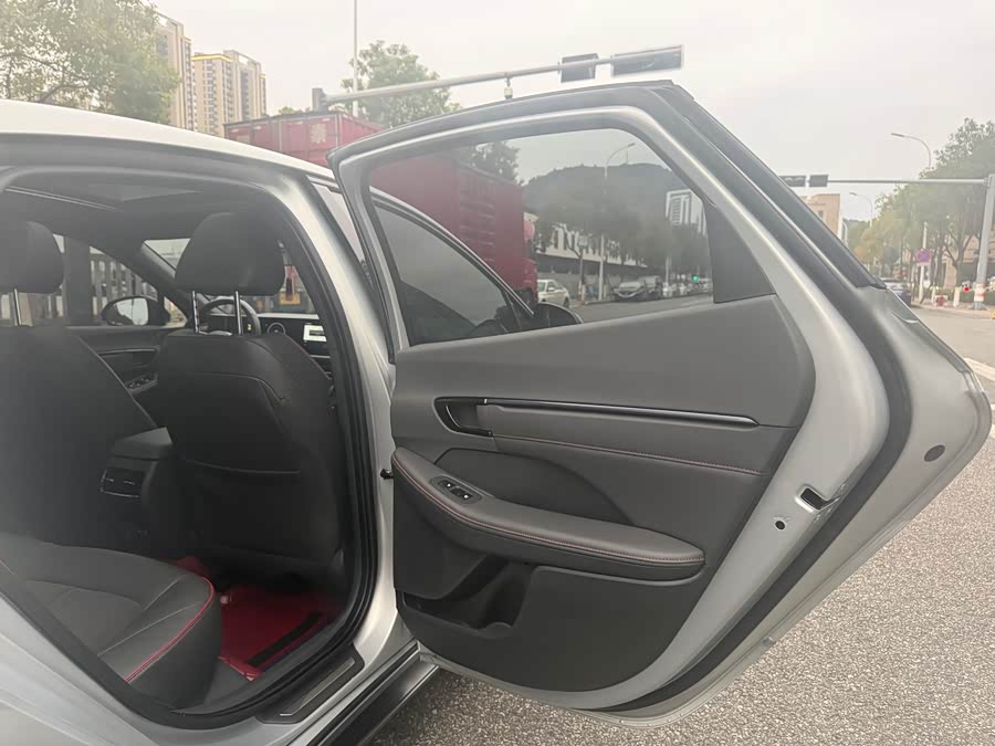 Hyundai Sonata 2024 immagine di auto #26