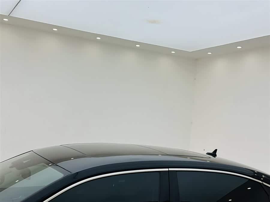 Volkswagen Passat 2023 صورة سيارة #26