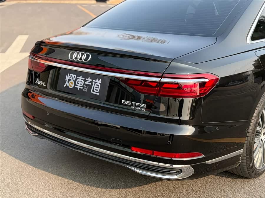 Audi A8 2022 imagen de coche #26