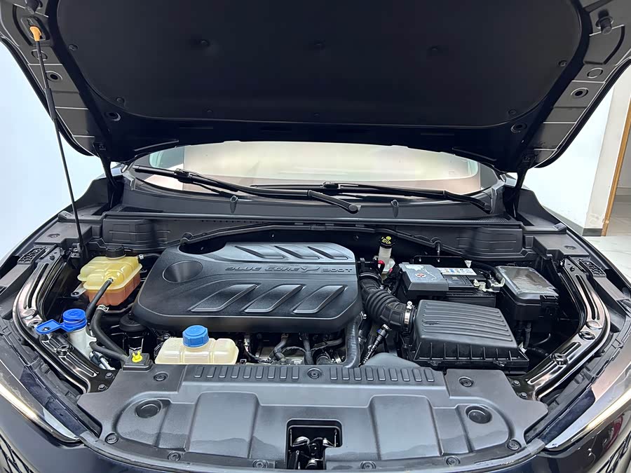 Changan UNI-T 2020 car image #26