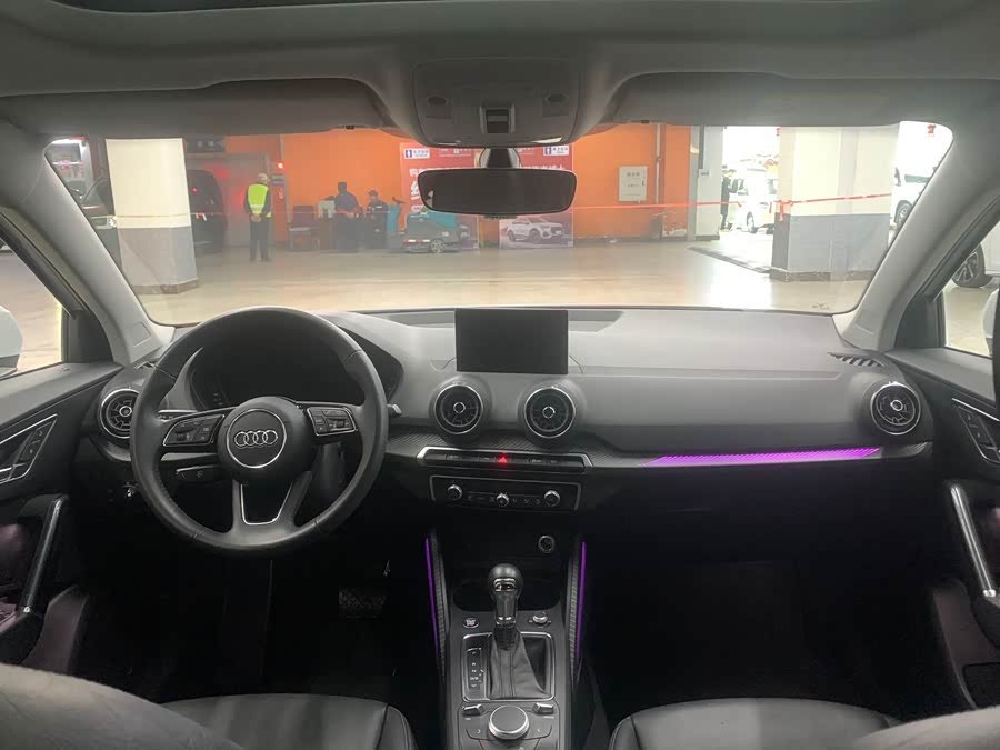 Audi Q2L 2021 car image #26