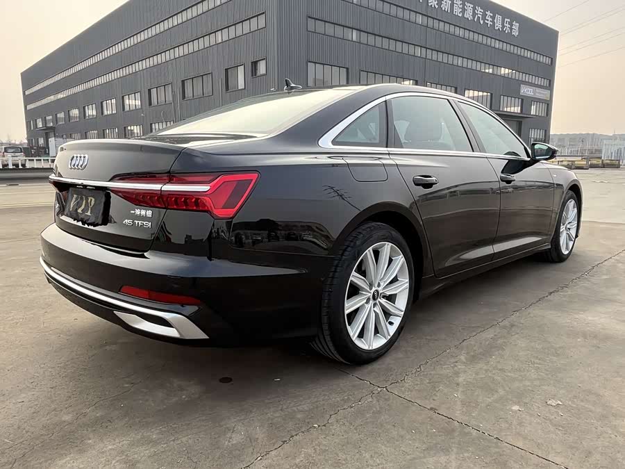 Audi A6L 2024 car image #26
