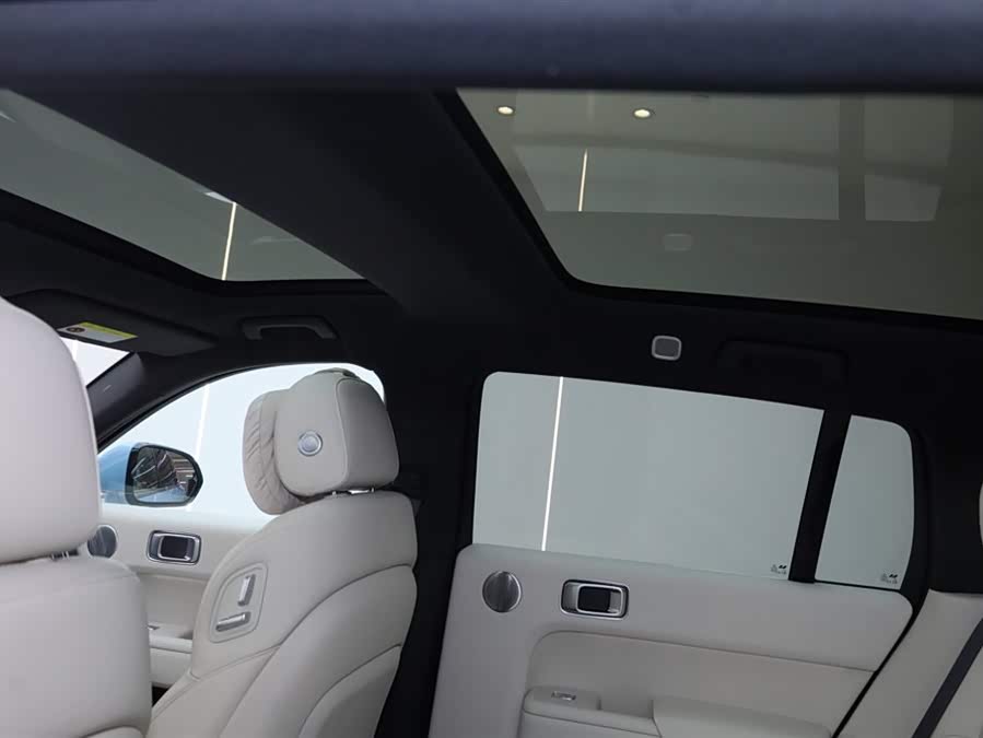 Li L7 2024 immagine di auto #26