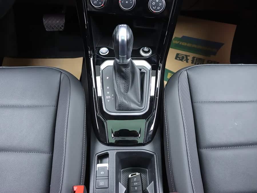 Volkswagen T-Roc 2020 #26 Volkswagen T-Roc 2020 immagine di auto #26