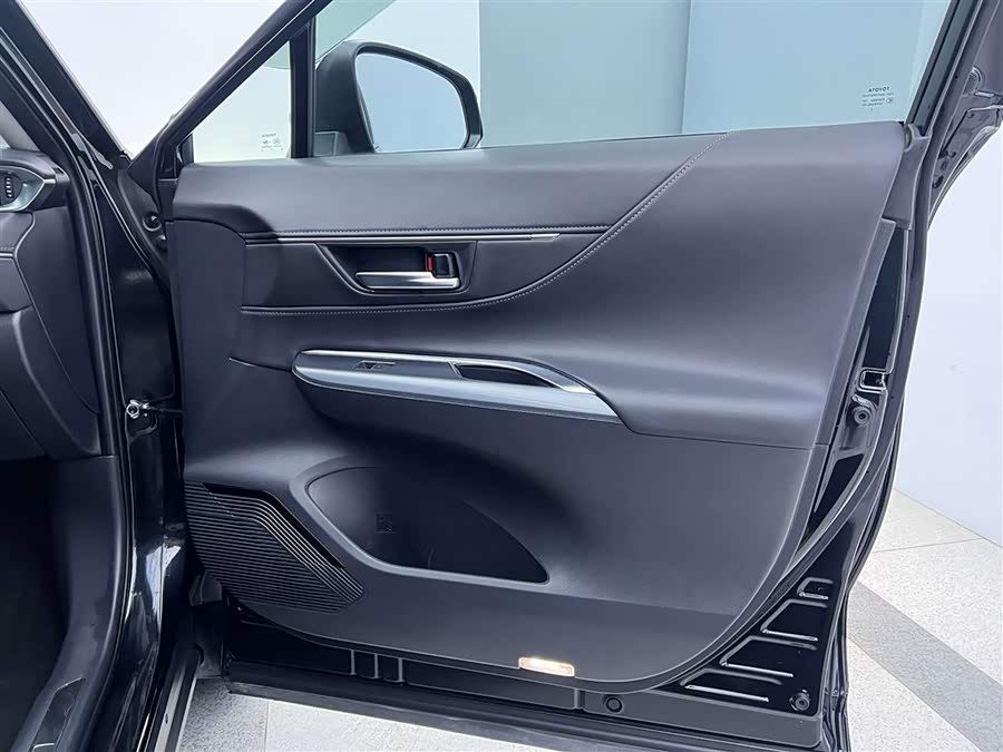 Toyota Venza 2023 car image #26