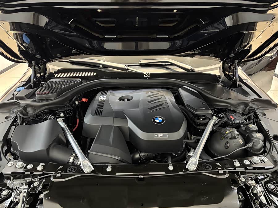 BMW 5 Series 2025 car image #26