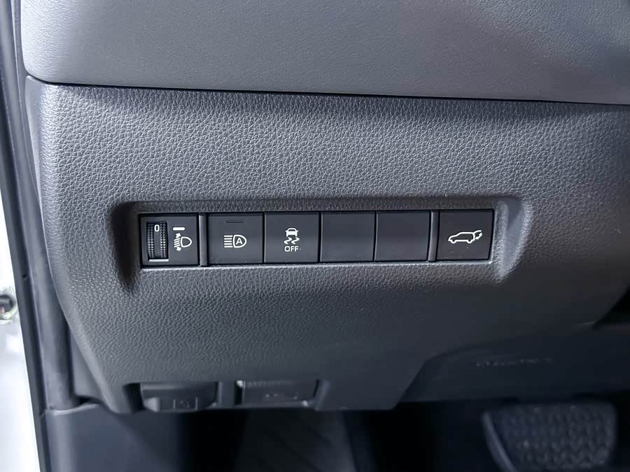 Toyota Venza 2024 car image #26