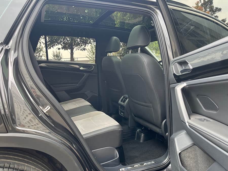 Volkswagen Tayron 2019 car image #26