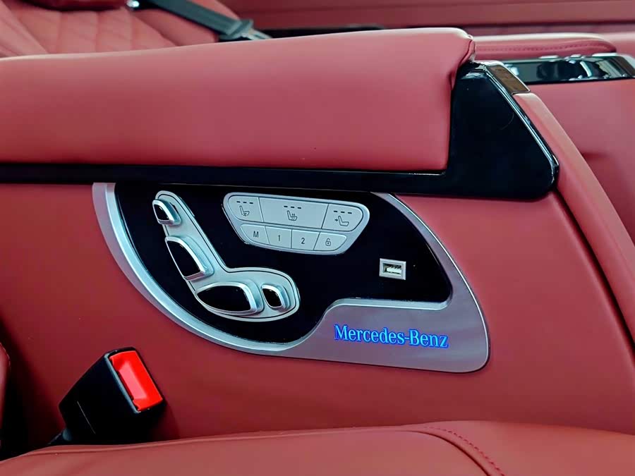 Mercedes-Benz GLE Class 2024 car image #26