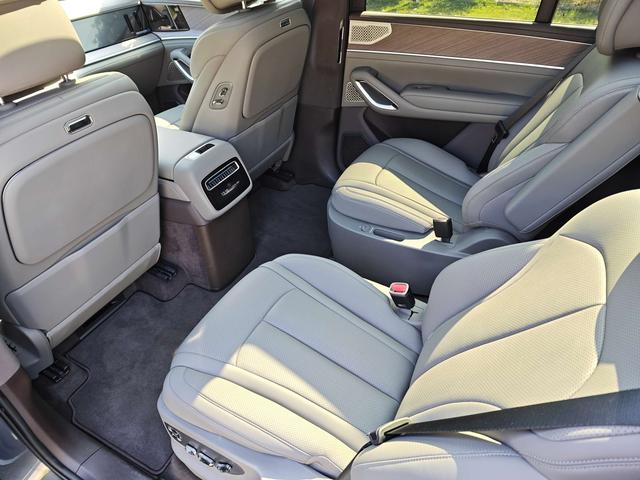 Denza N9 2025 #26 Denza N9 2025 car image #26