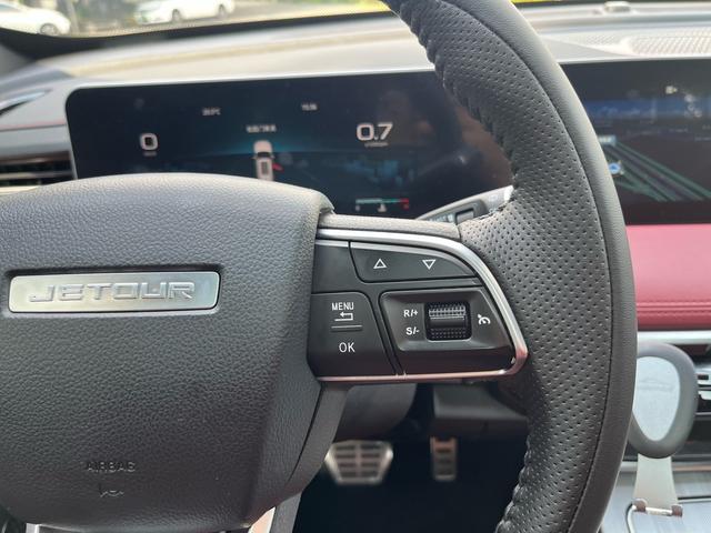 Jetour X70 PLUS 2023 car image #26