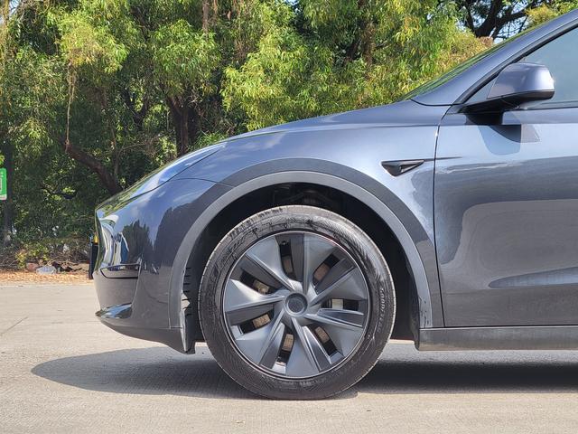 Tesla Model Y 2024 #26 Tesla Model Y 2024 car image #26