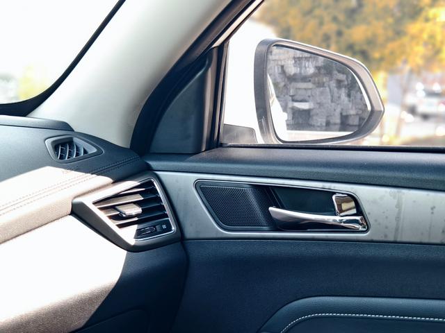 Changan CS35 2017 car image #26