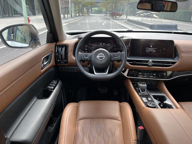 Nissan Pathfinder 2024 car image #26
