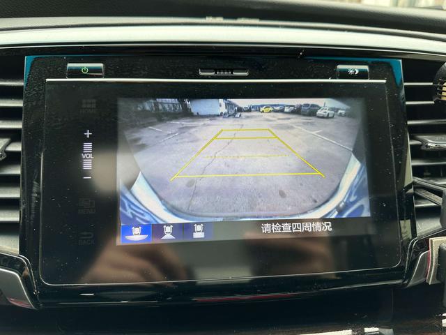 Honda ODYSSEY 2018 صورة سيارة #26