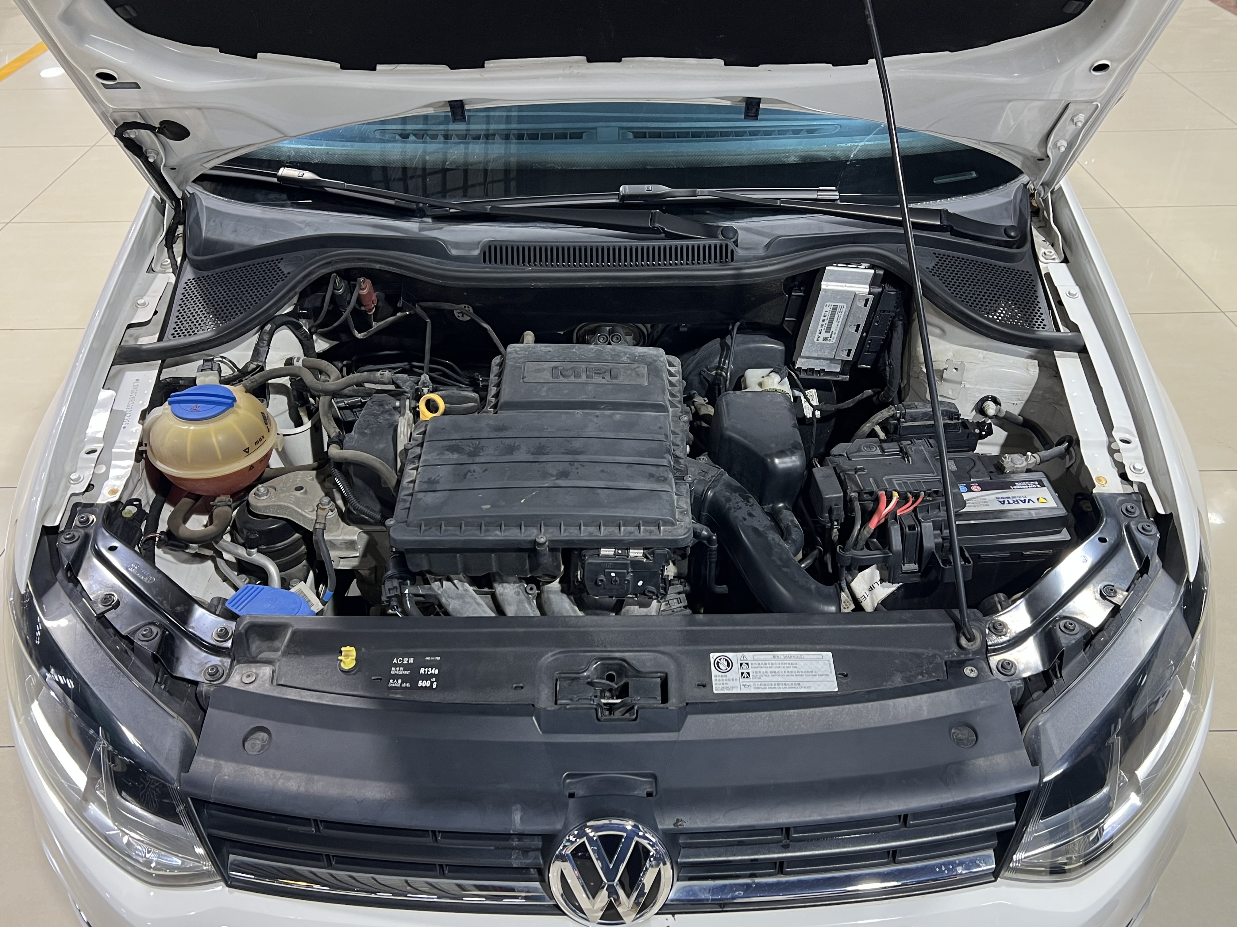 Volkswagen Polo 2016 immagine di auto #26