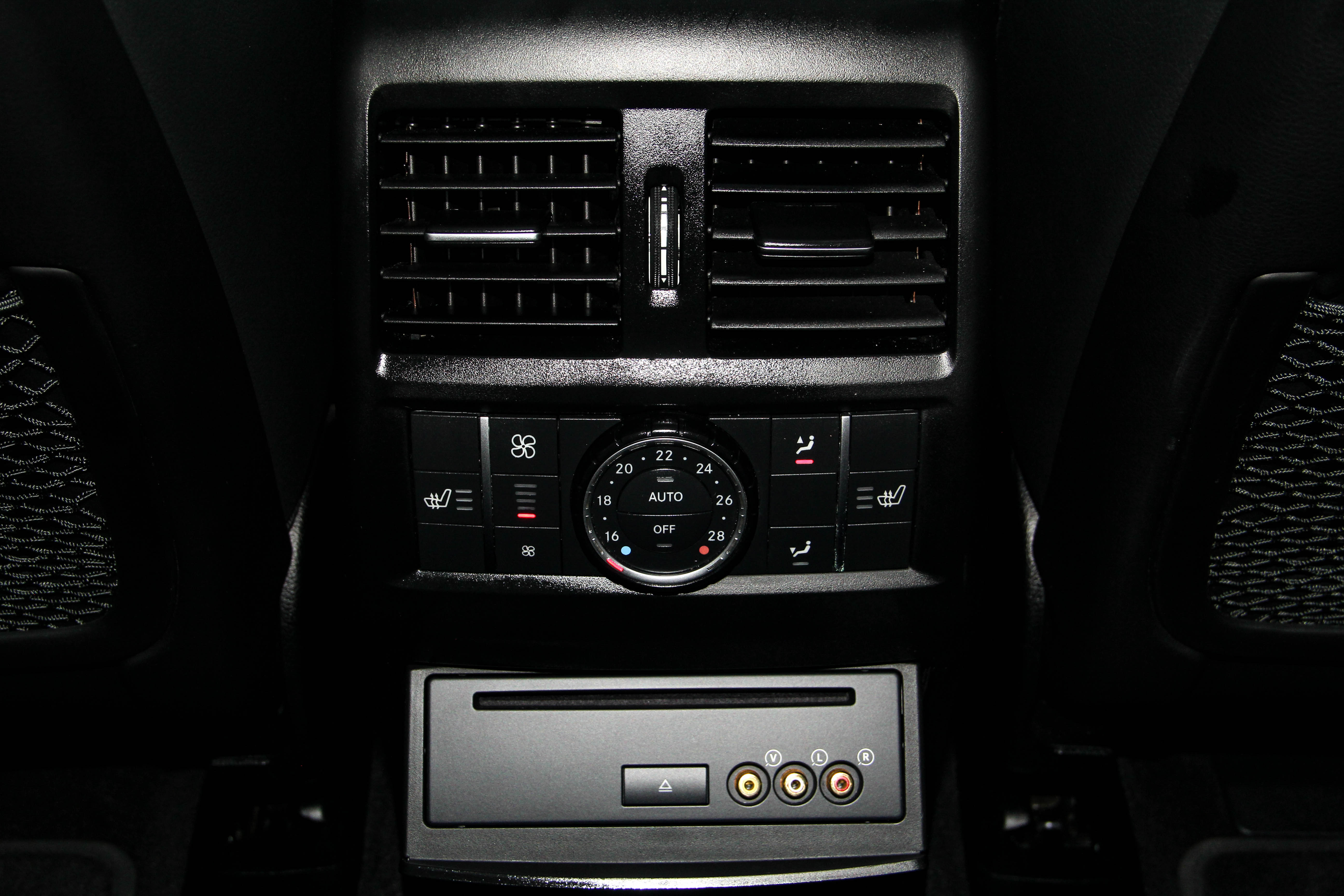 Mercedes-Benz GL AMG 2014 изображение автомобиля #26