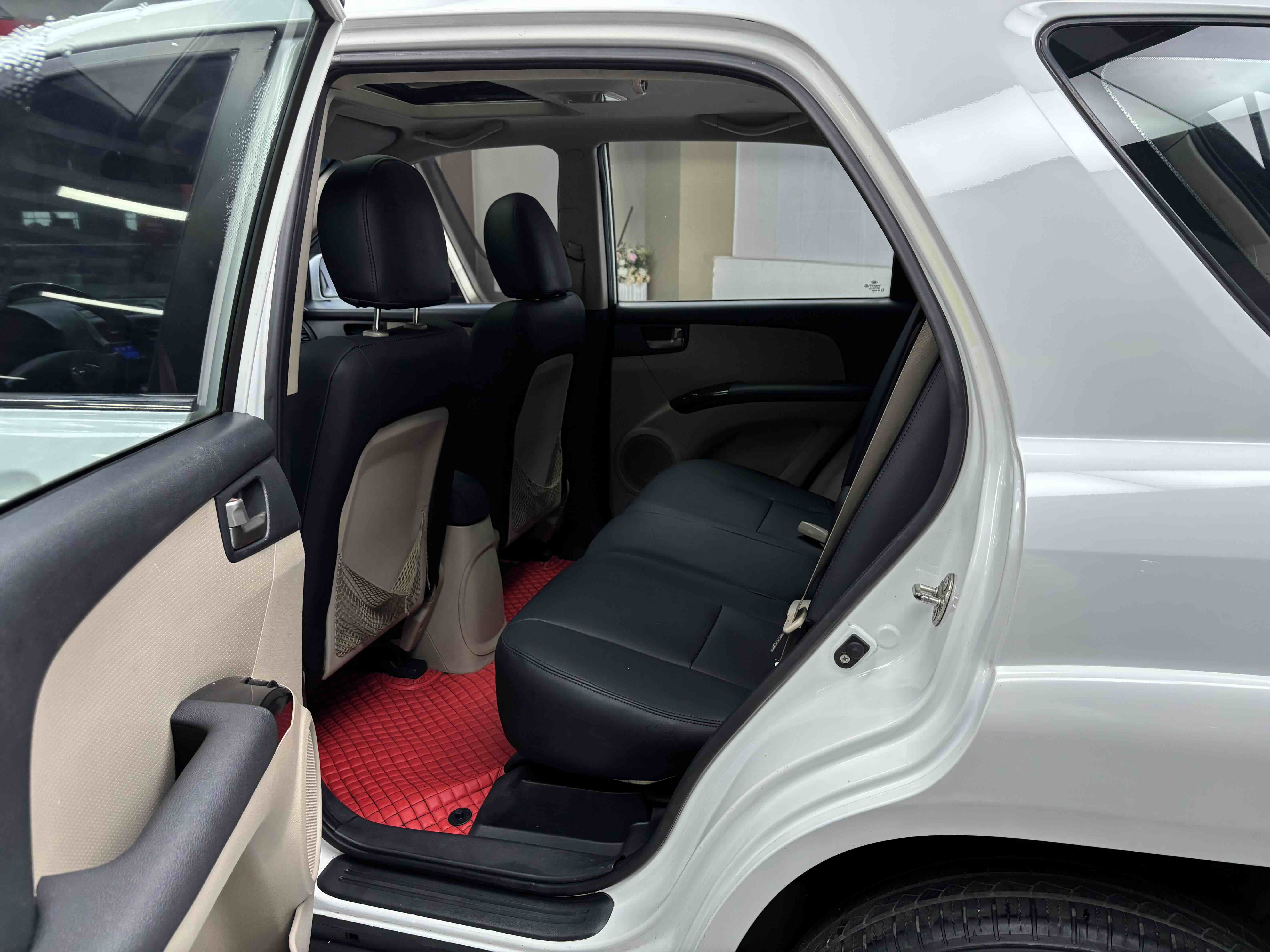 Kia Sportage 2015 immagine di auto #26