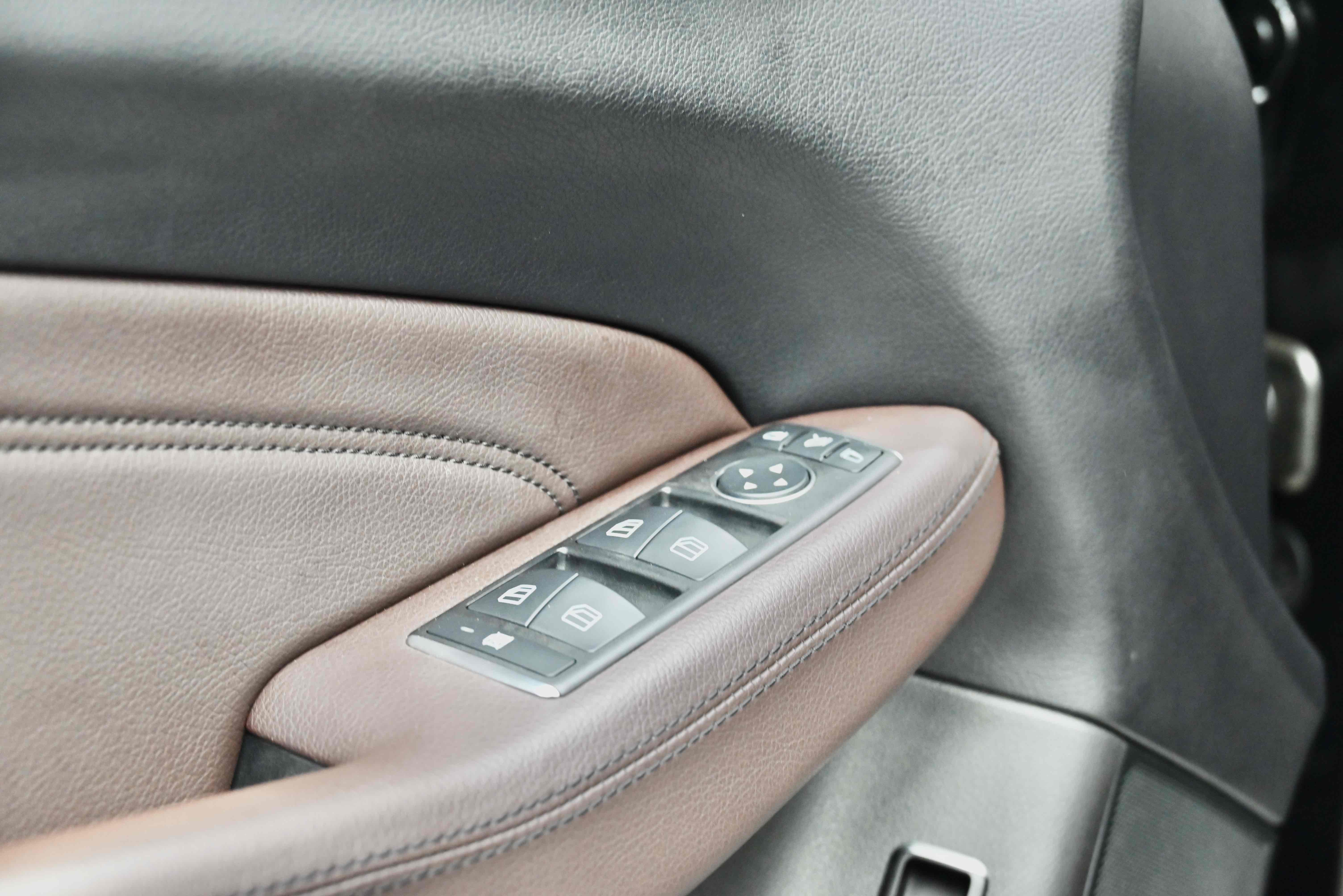 Mercedes-Benz M Class 2014 car image #26