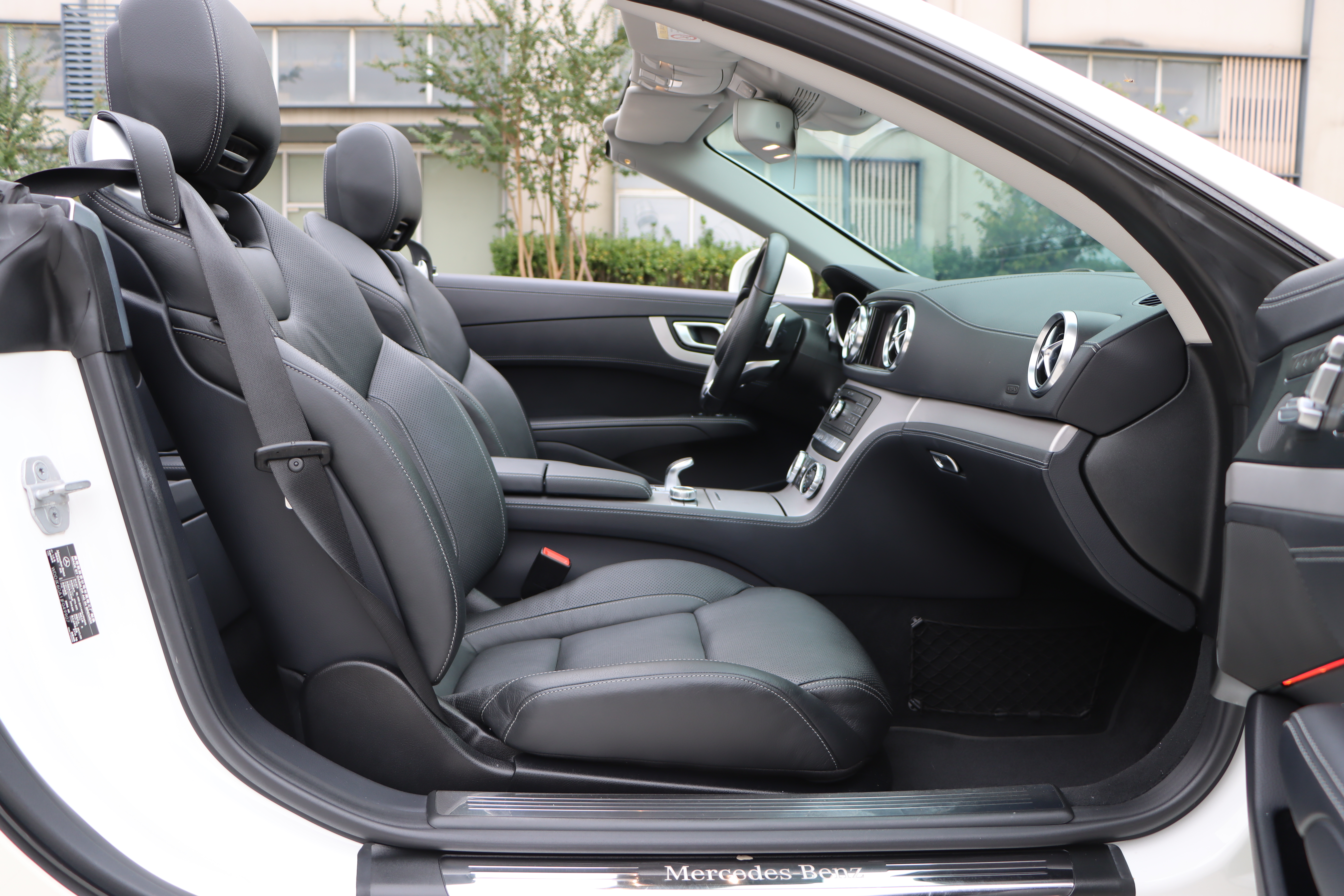 Mercedes-Benz SL Class 2019 car image #26