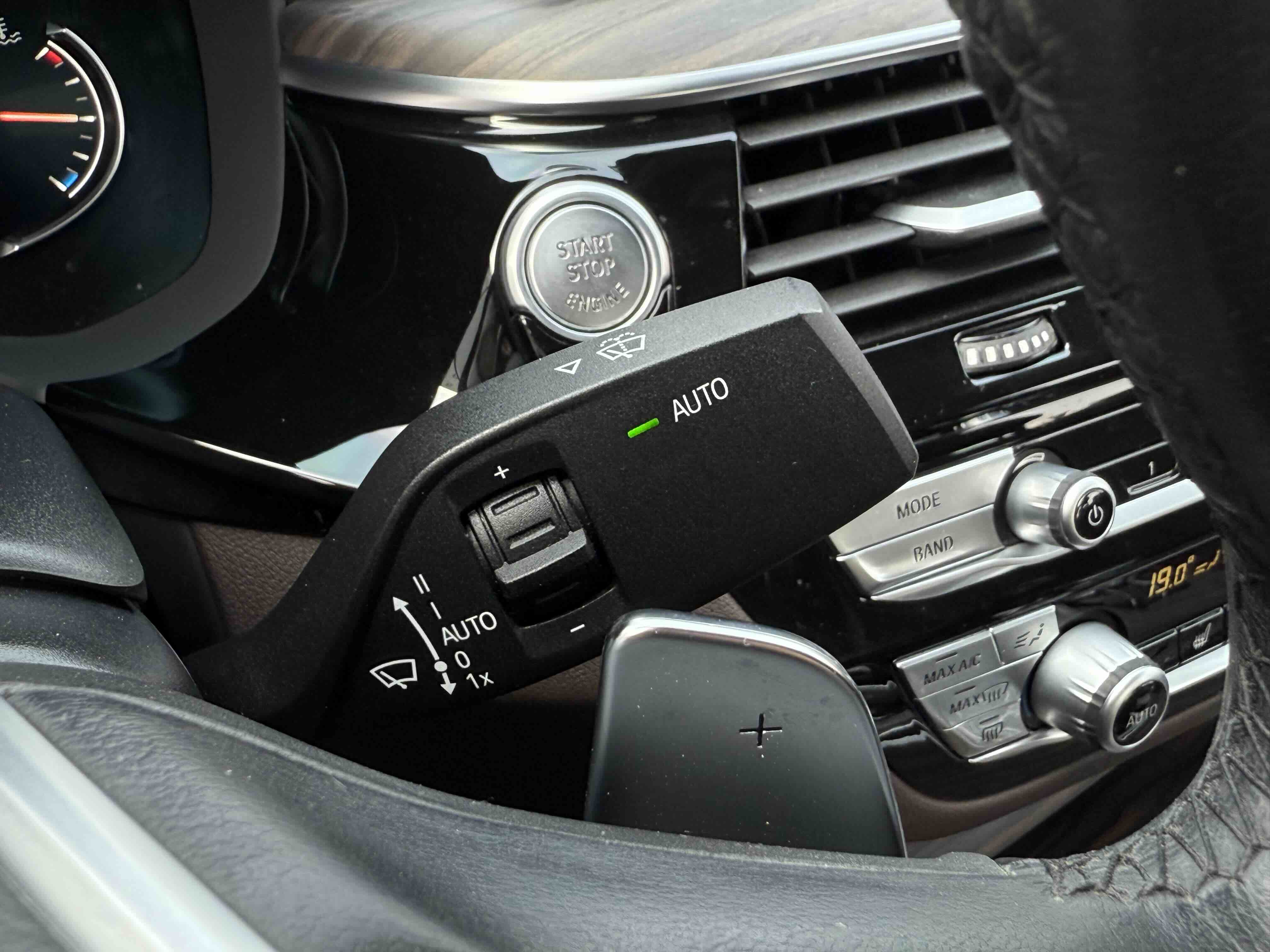 BMW 5 Series 2018 car image #26