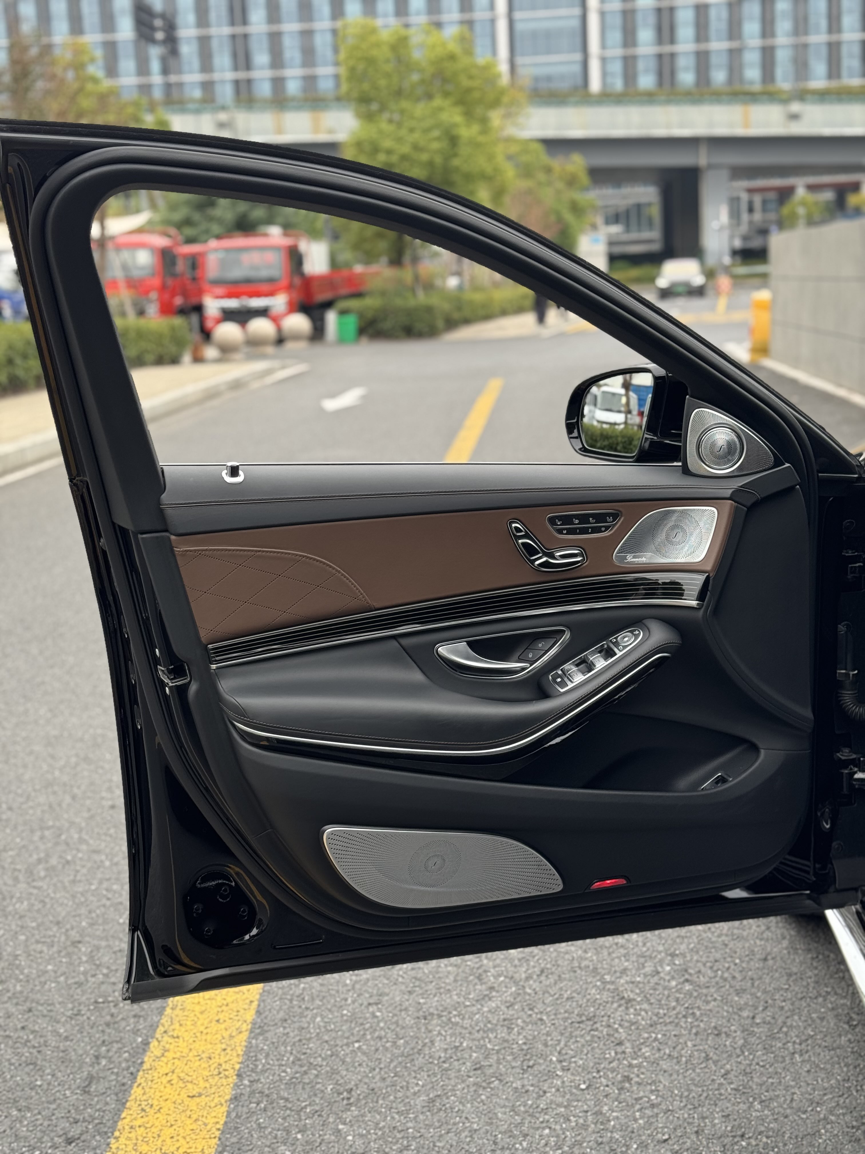 Mercedes-Benz S AMG 2018 car image #26