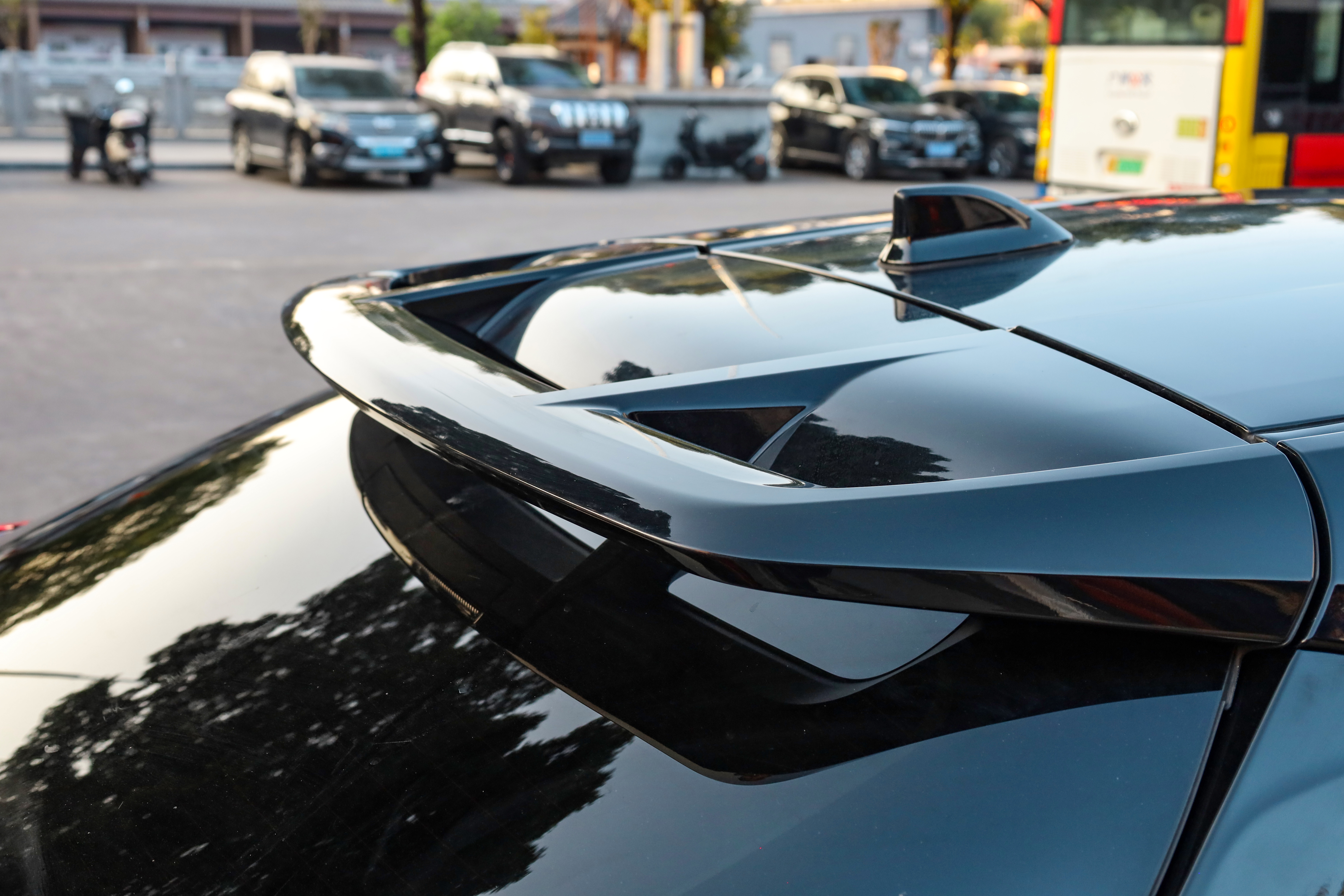 Toyota C-HR 2019 car image #26