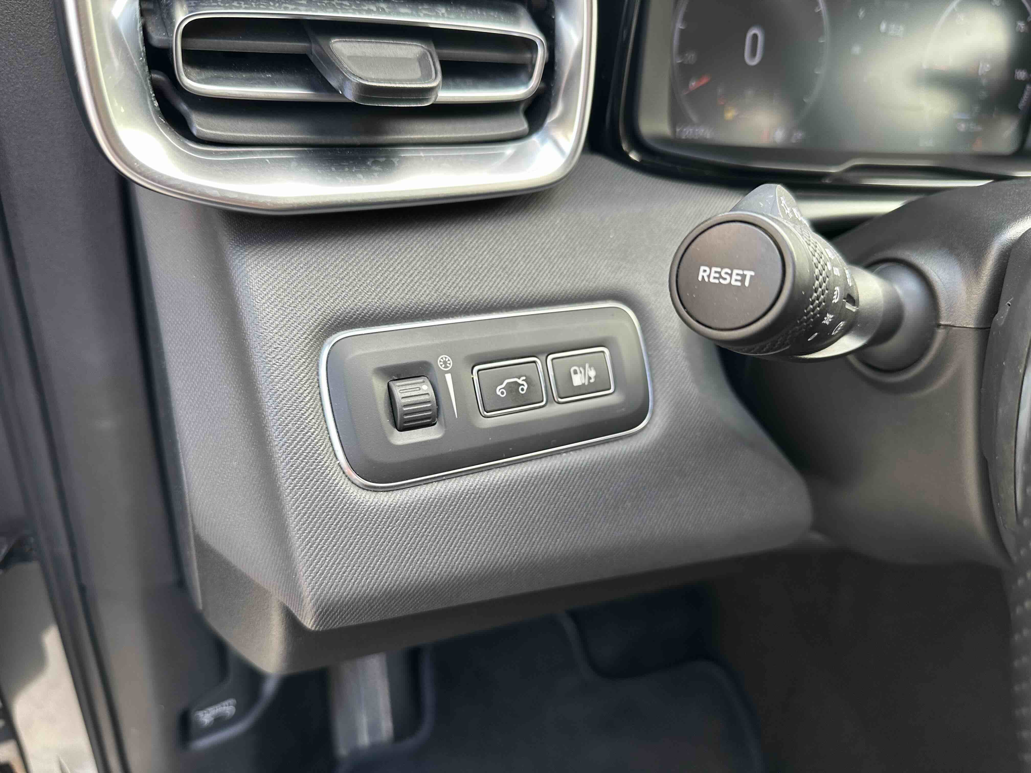 Lynk & Co 01 EM-P 2018 #26 Lynk & Co 01 EM-P 2018 car image #26