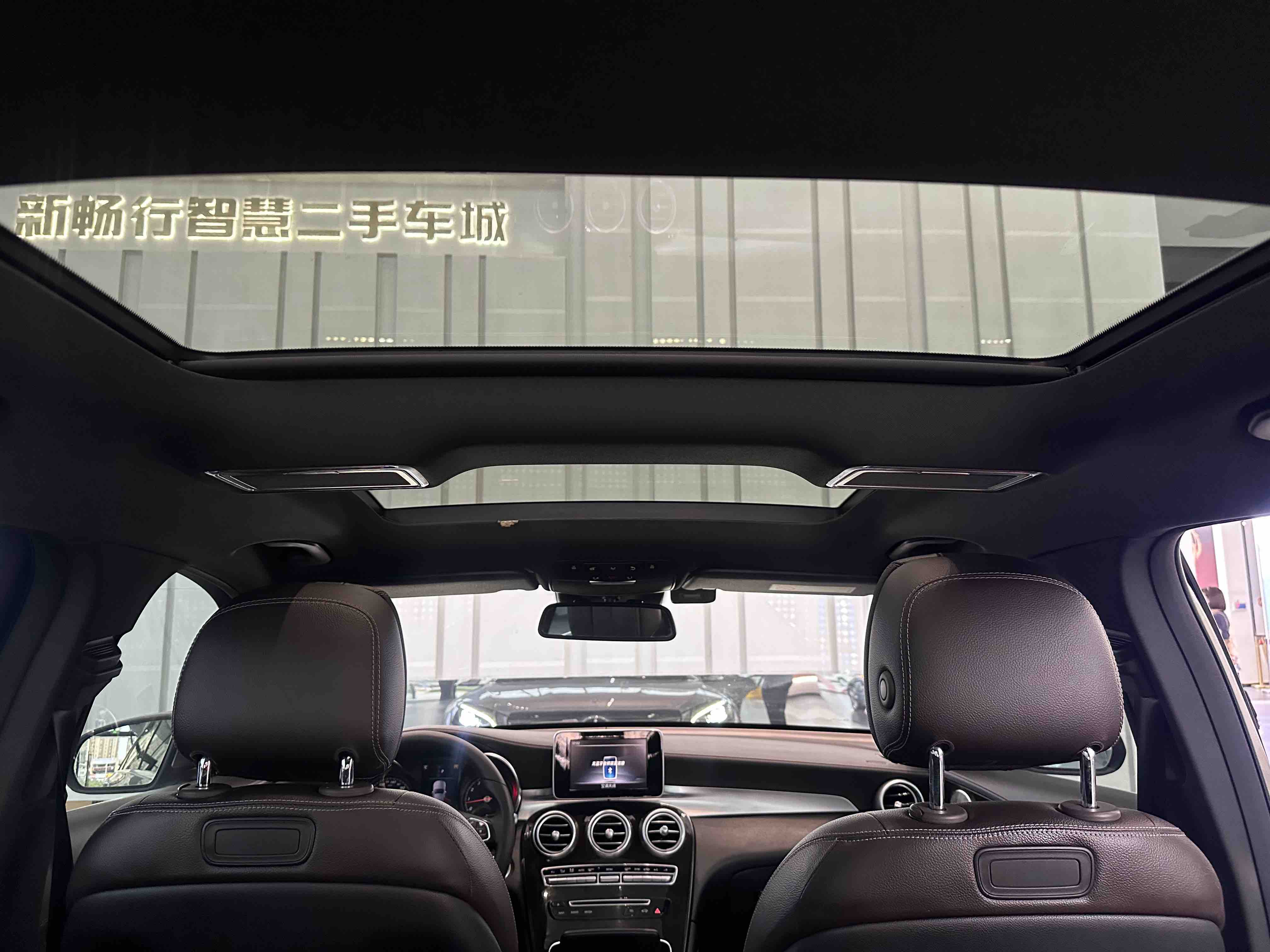 奔驰 奔驰GLC 2018 汽车图片 #26