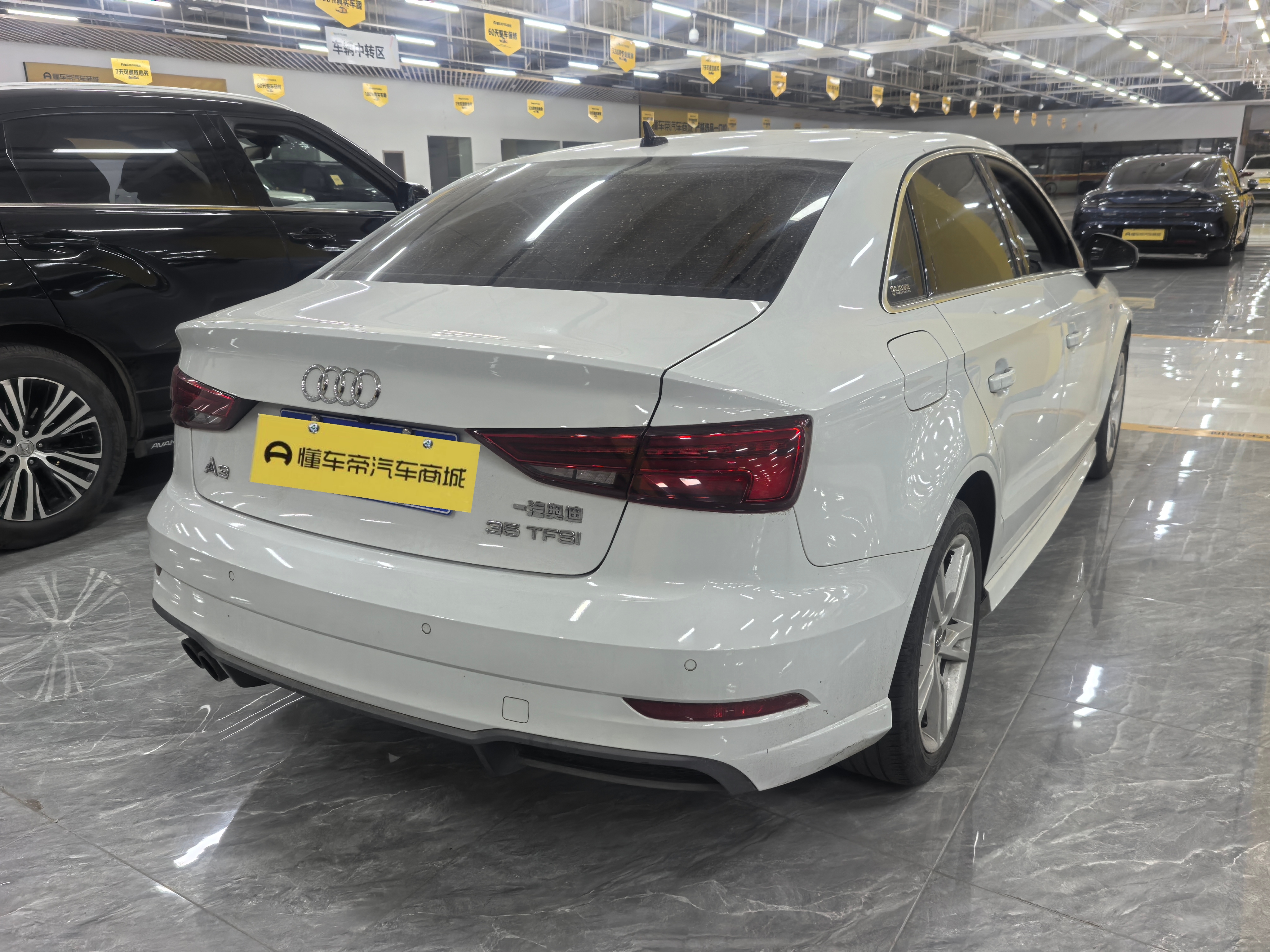 Audi A3 2019 car image #26