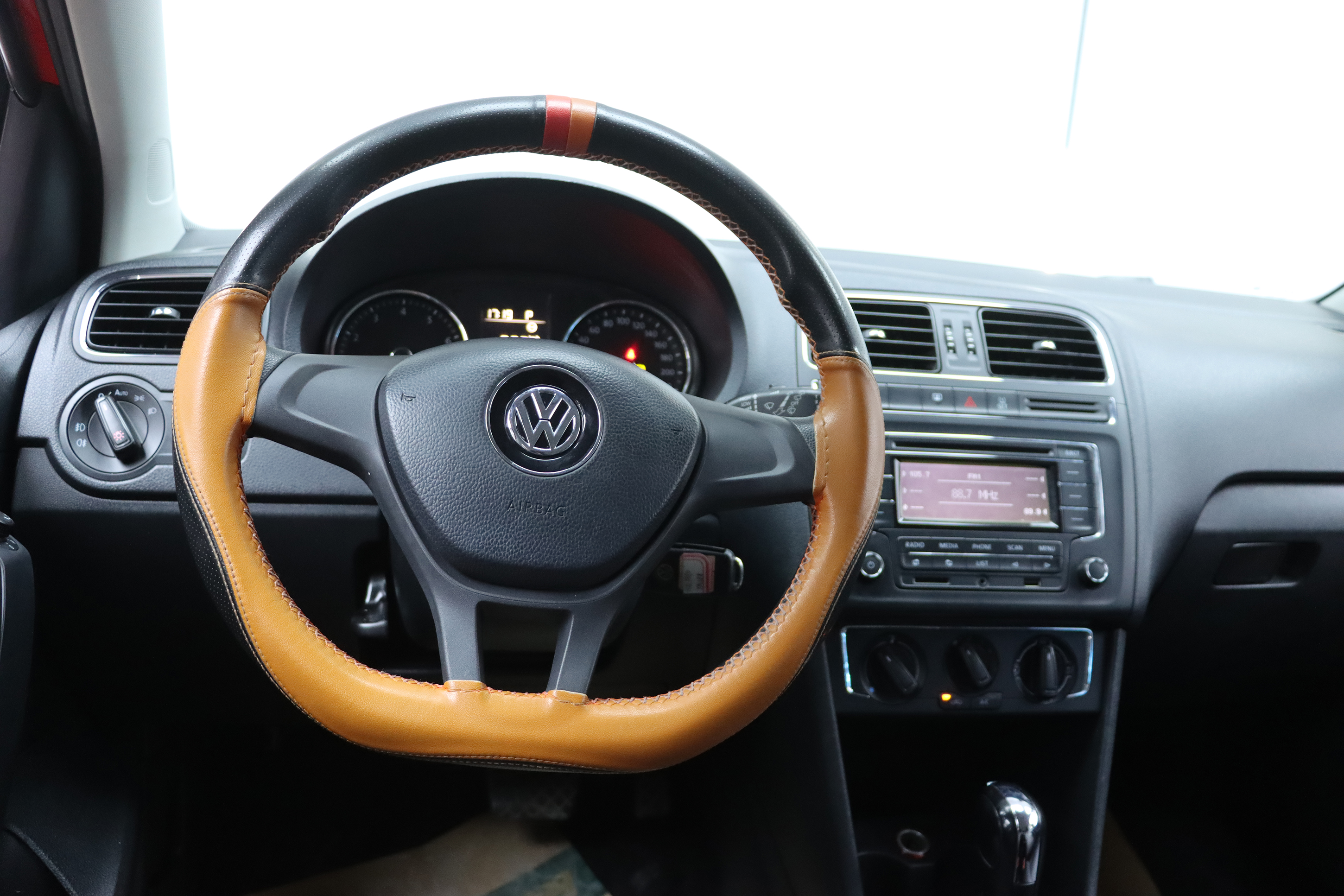 Volkswagen Polo 2016 imagen de coche #26