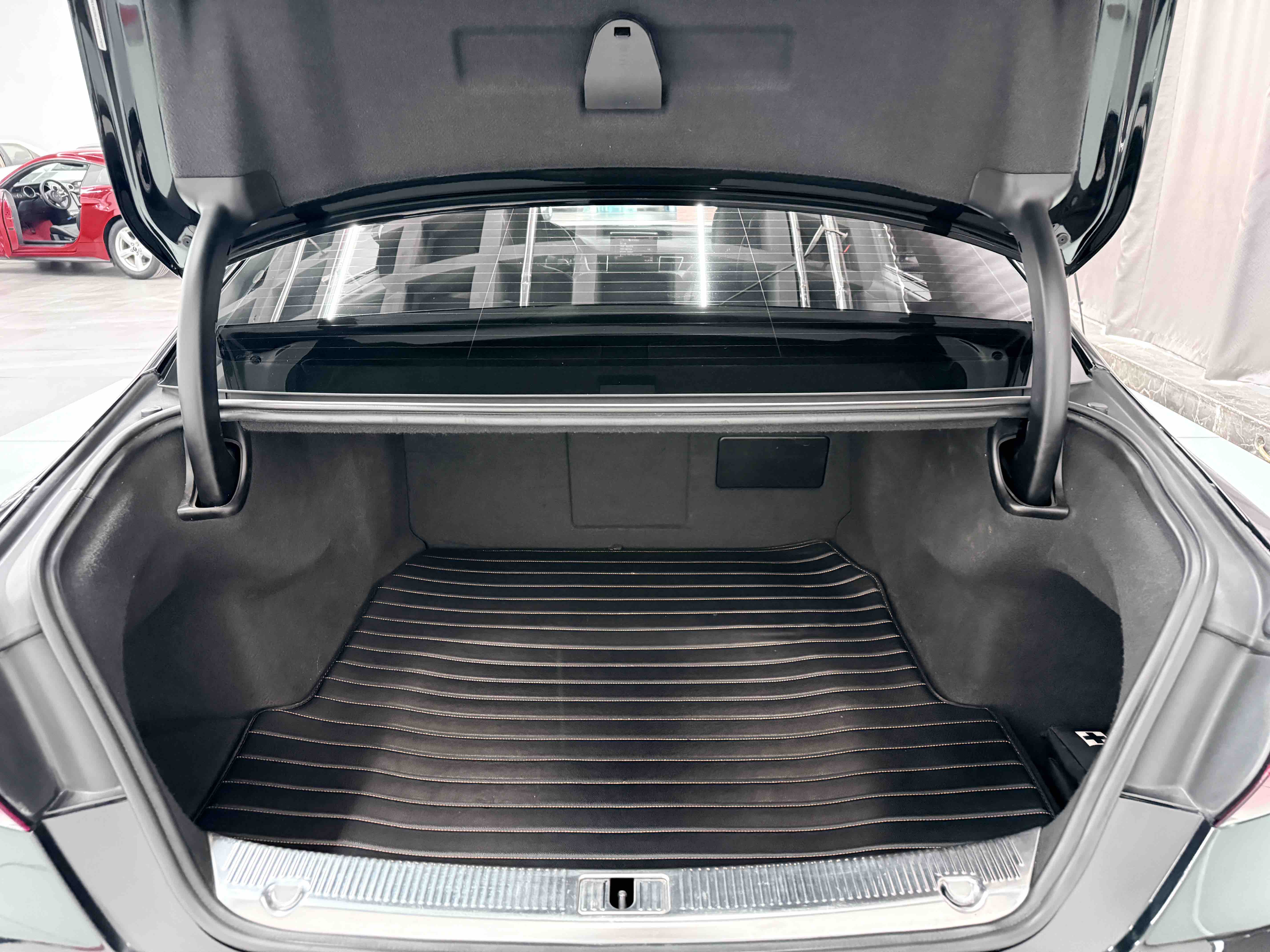 Audi A8 2015 car image #26