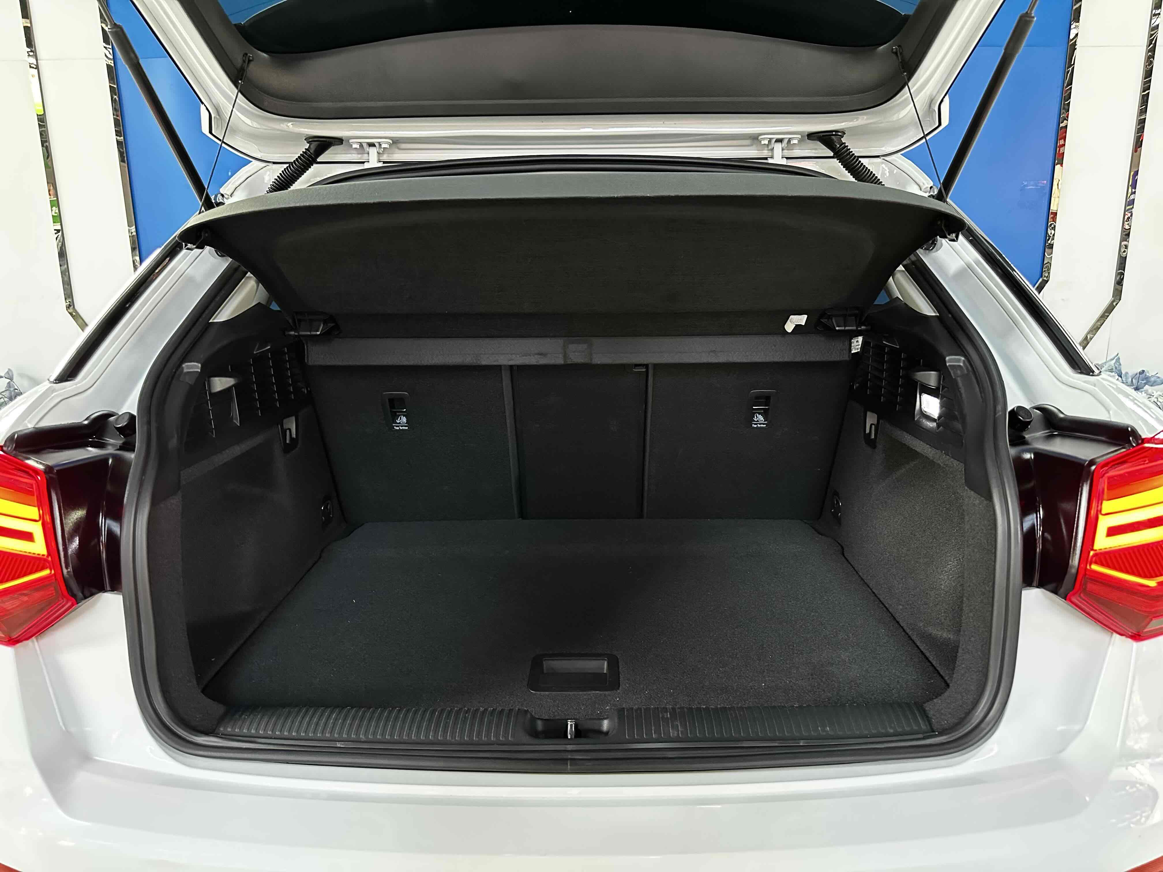 Audi Q2L e-tron 2021 car image #26