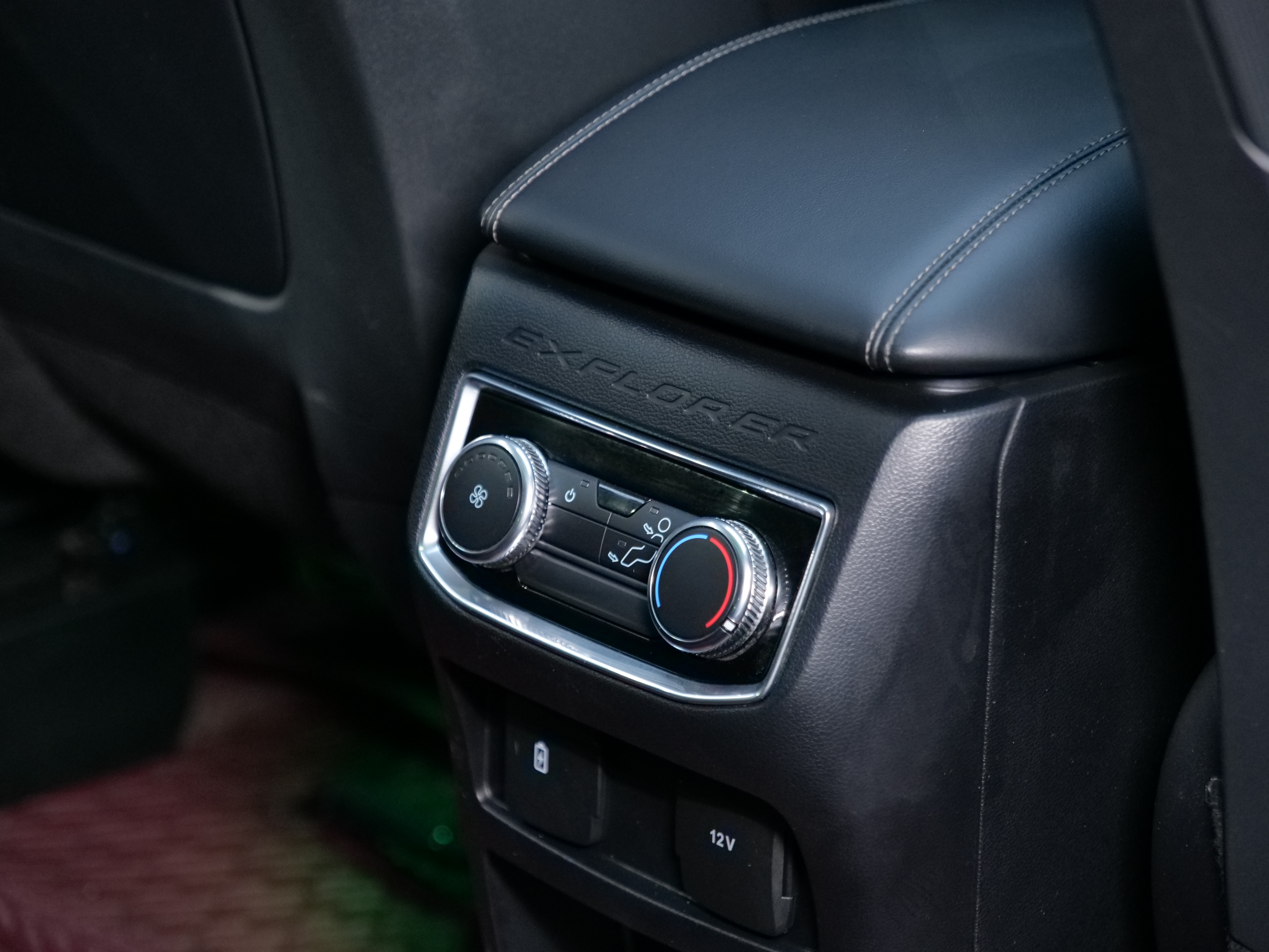 Ford Explorer 2021 #26 Ford Explorer 2021 car image #26