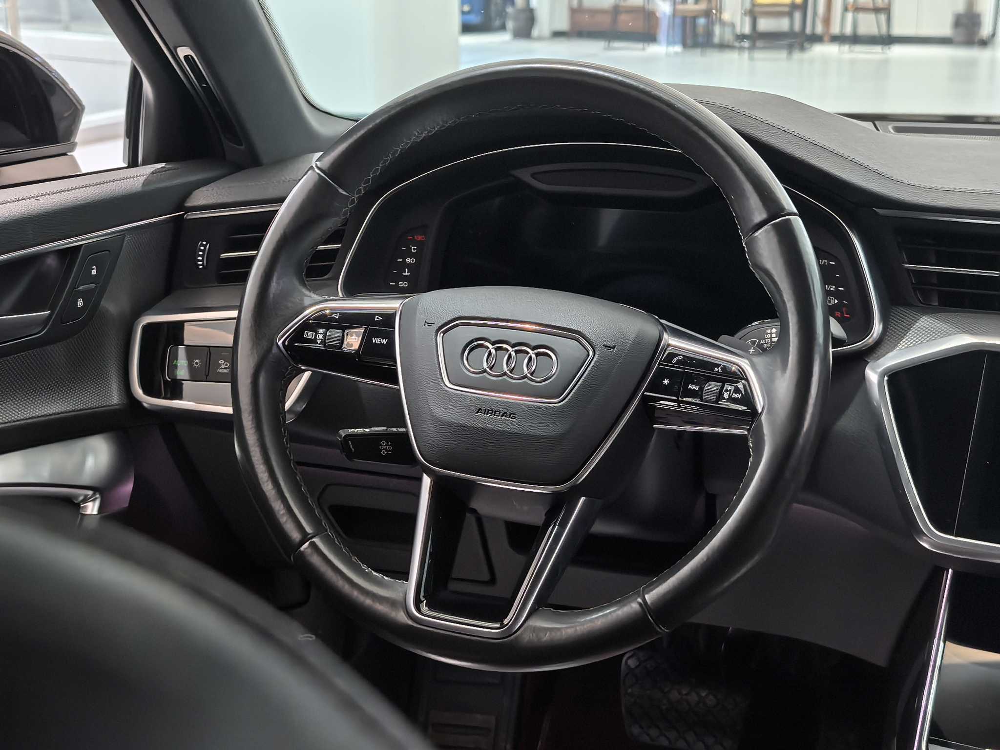 Audi A6L 2021 car image #26