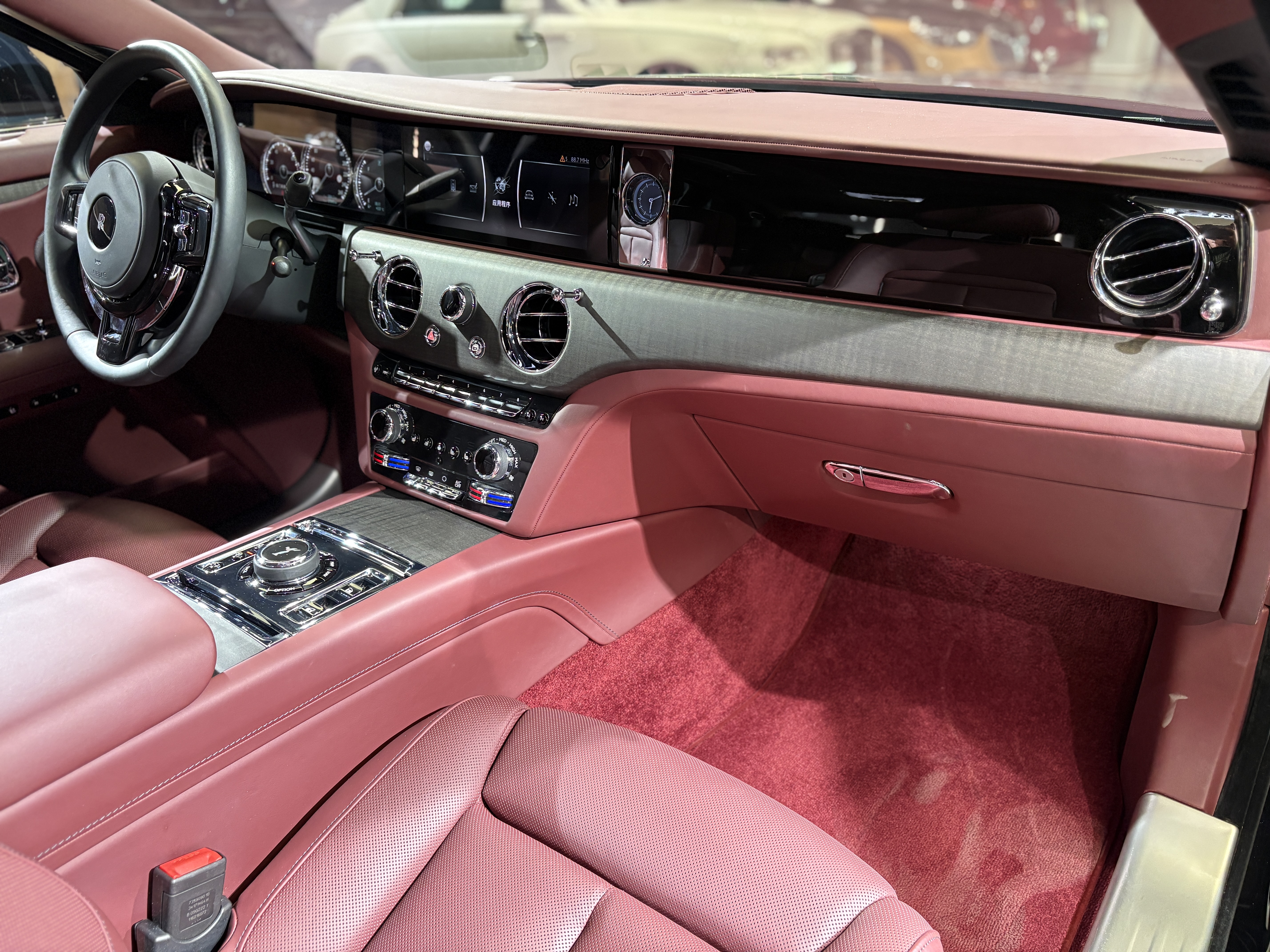 劳斯莱斯 古思特 2022 #26 劳斯莱斯 古思特 2022 汽车图片 #26