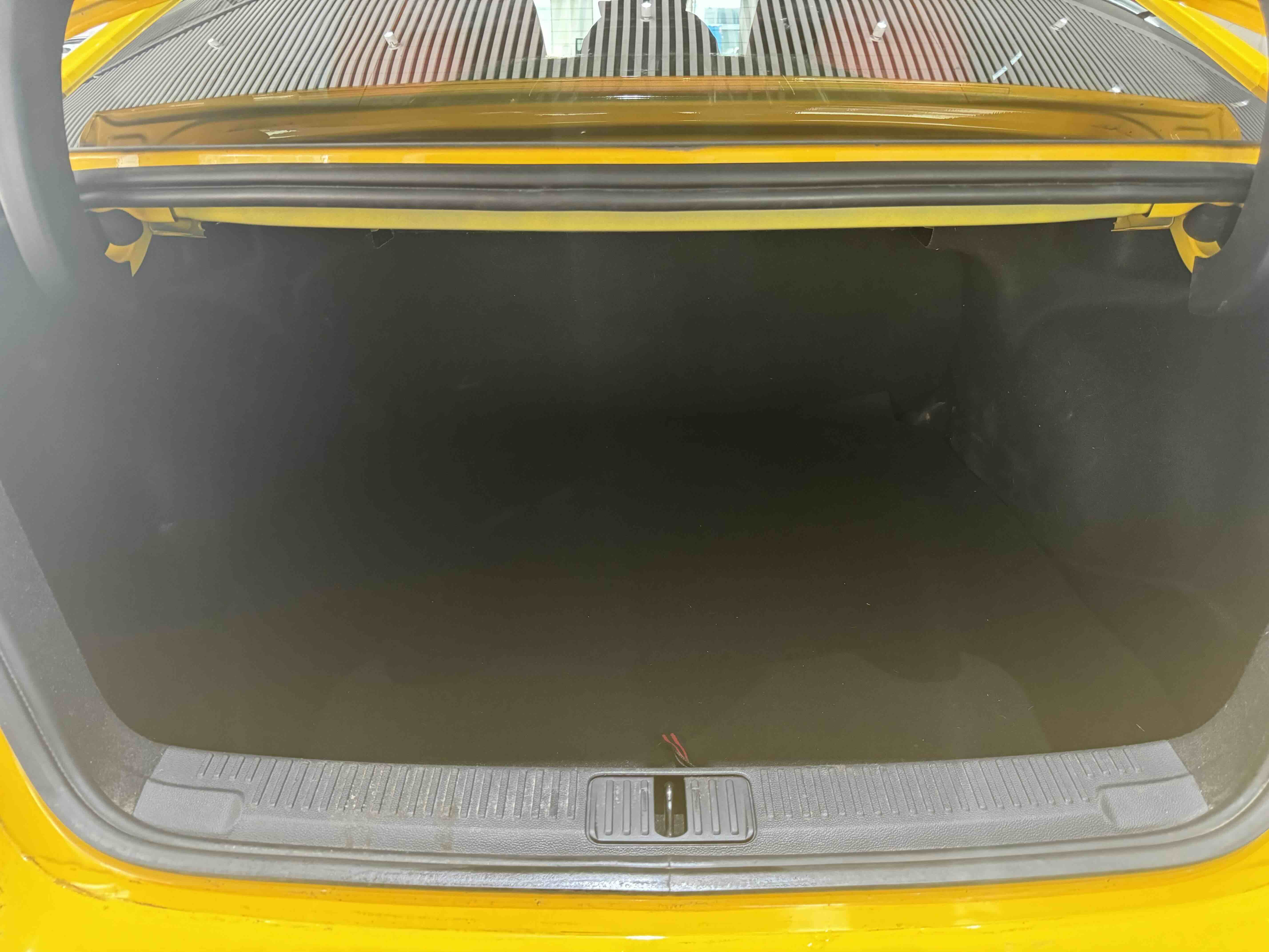 5 2021 car image #26