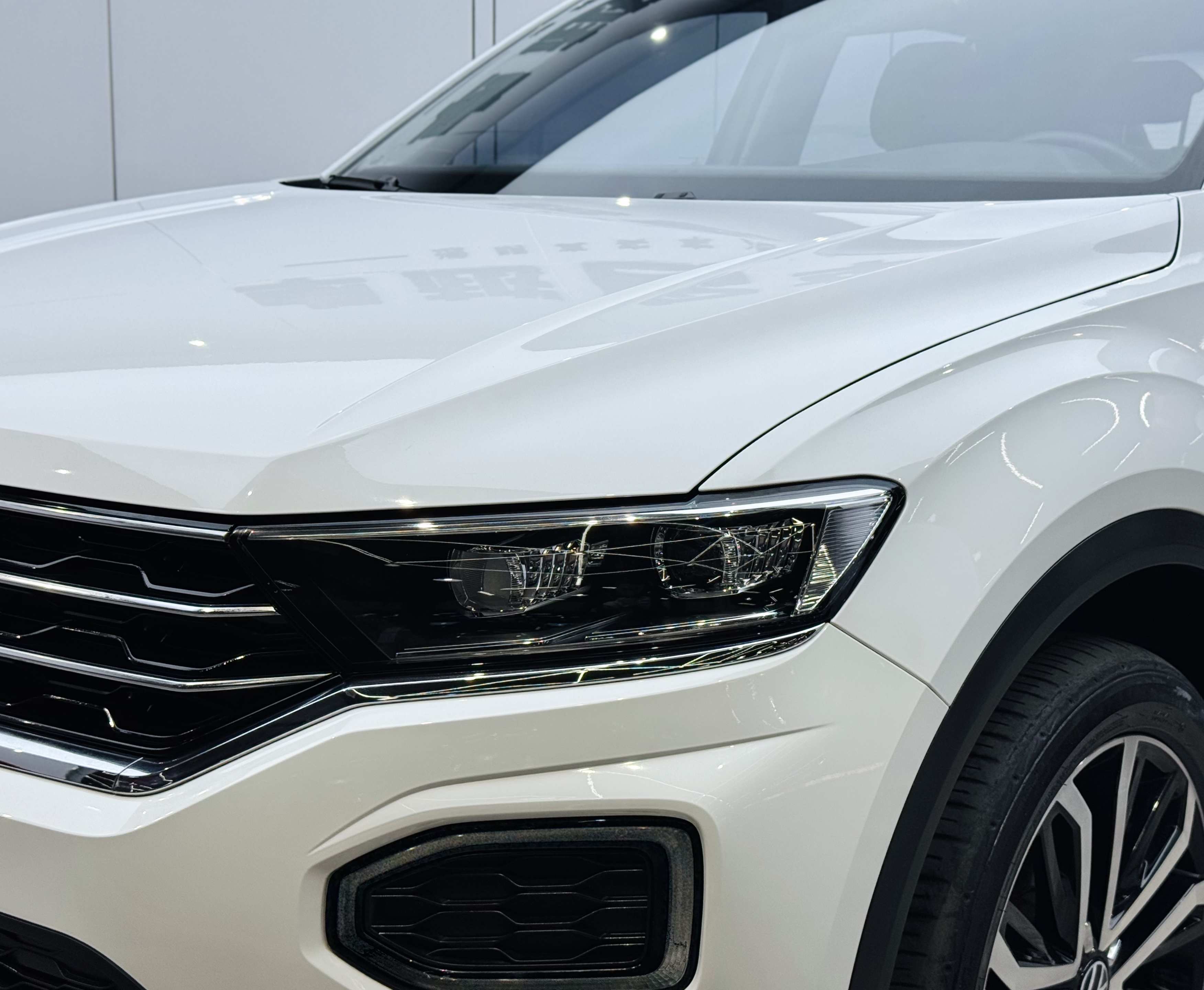 Volkswagen T-Roc 2022 car image #26