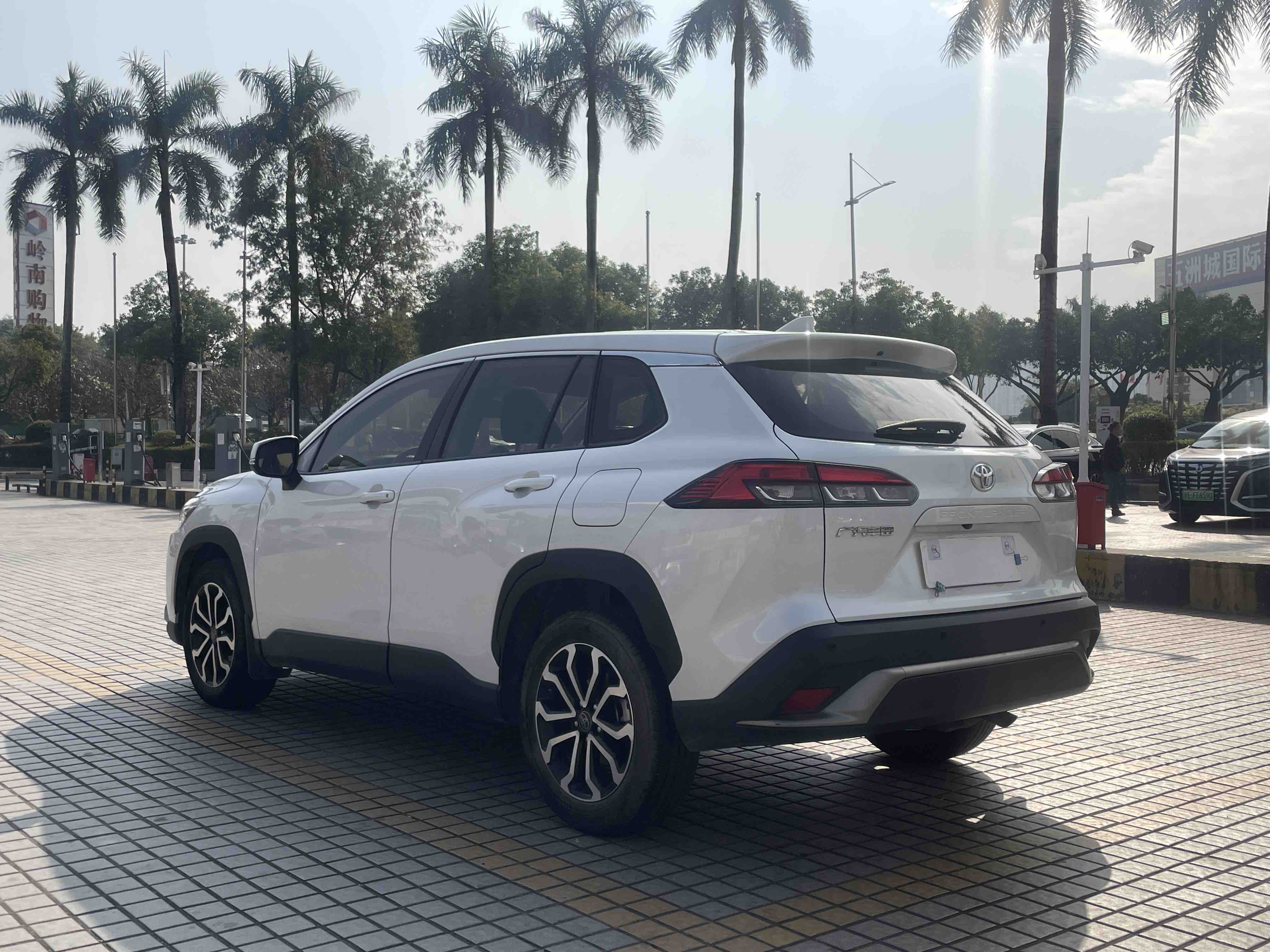 丰田 锋兰达 2022 汽车图片 #26