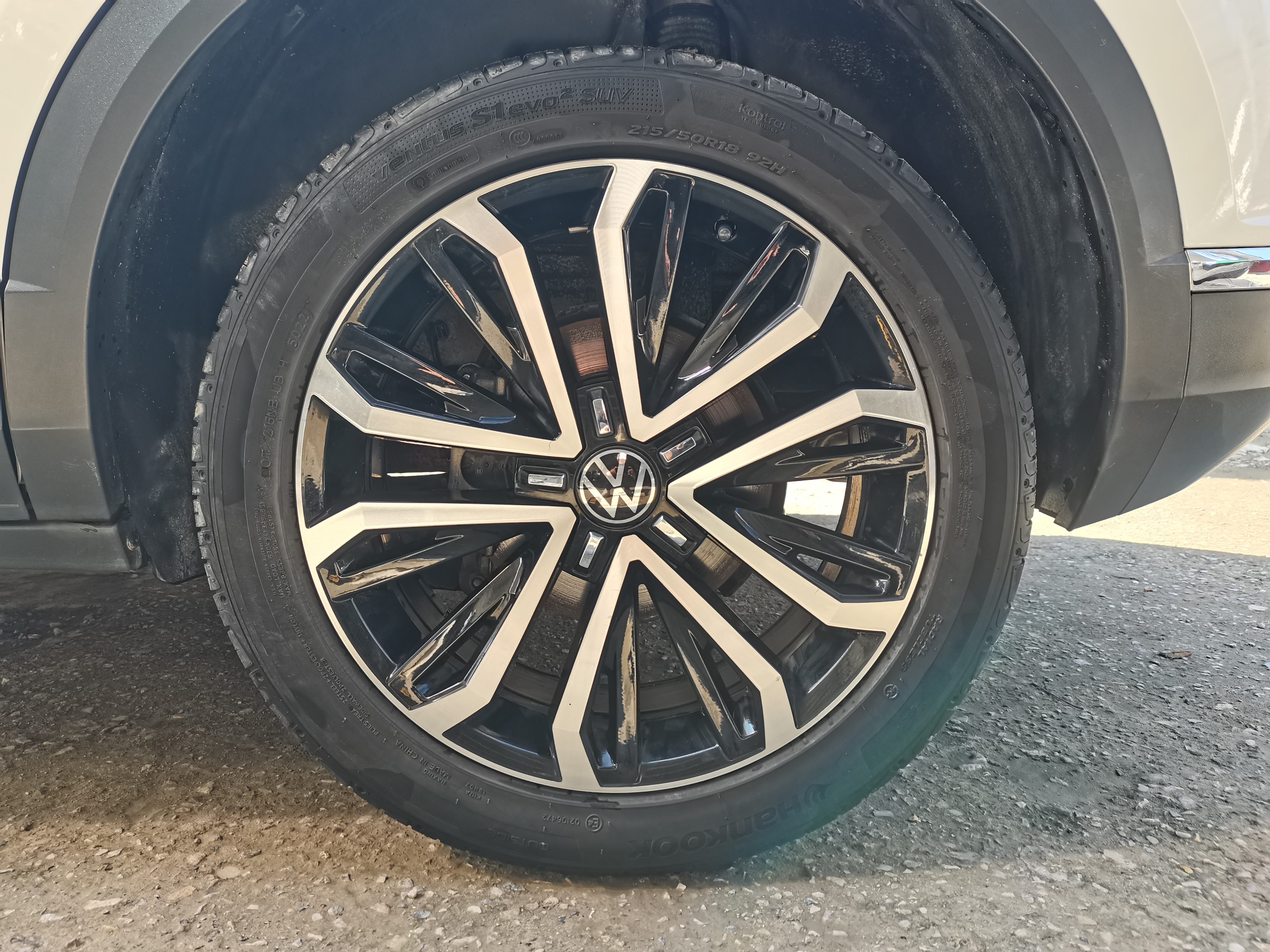 Volkswagen T-Roc 2023 car image #26