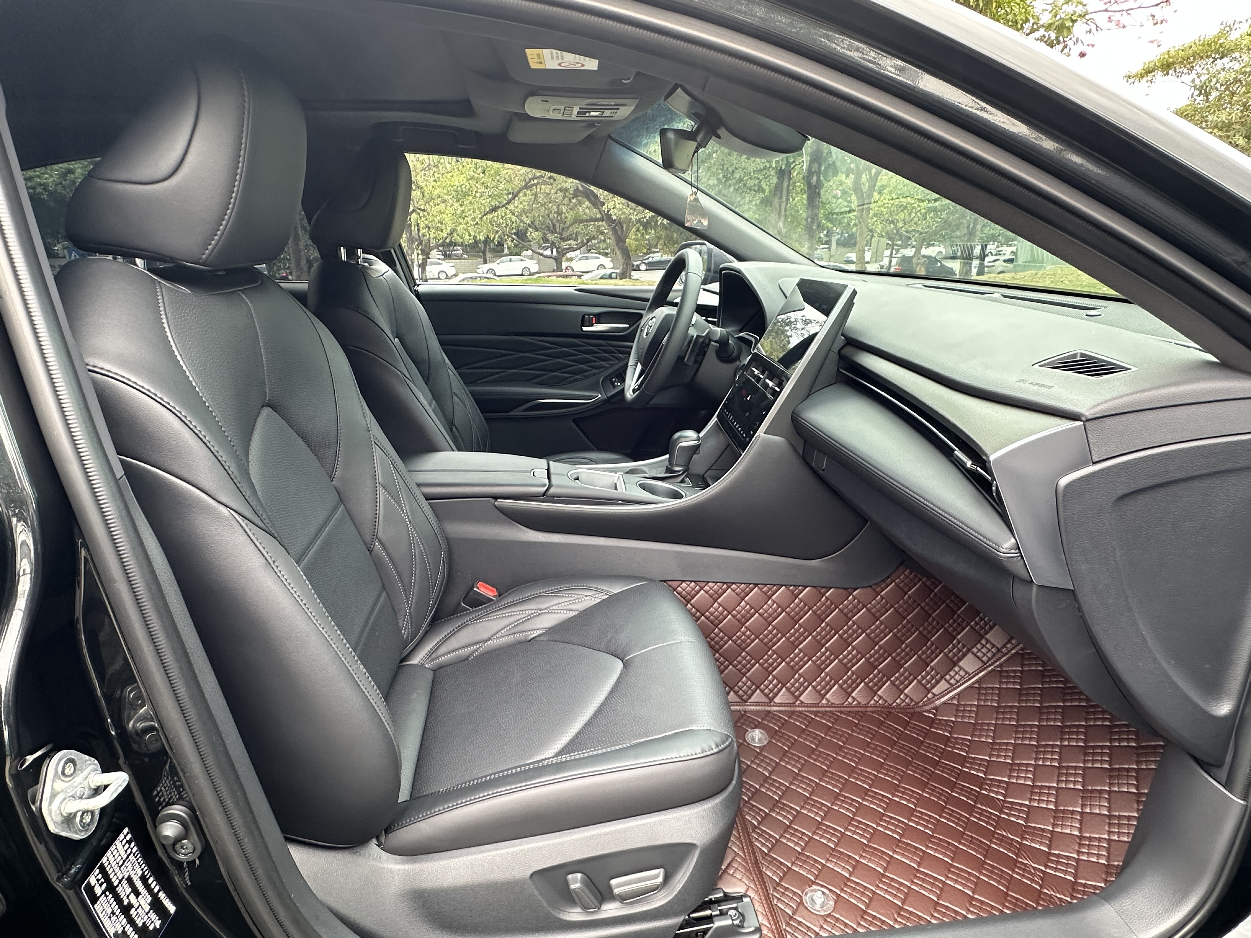 Toyota Avalon 2023 car image #26