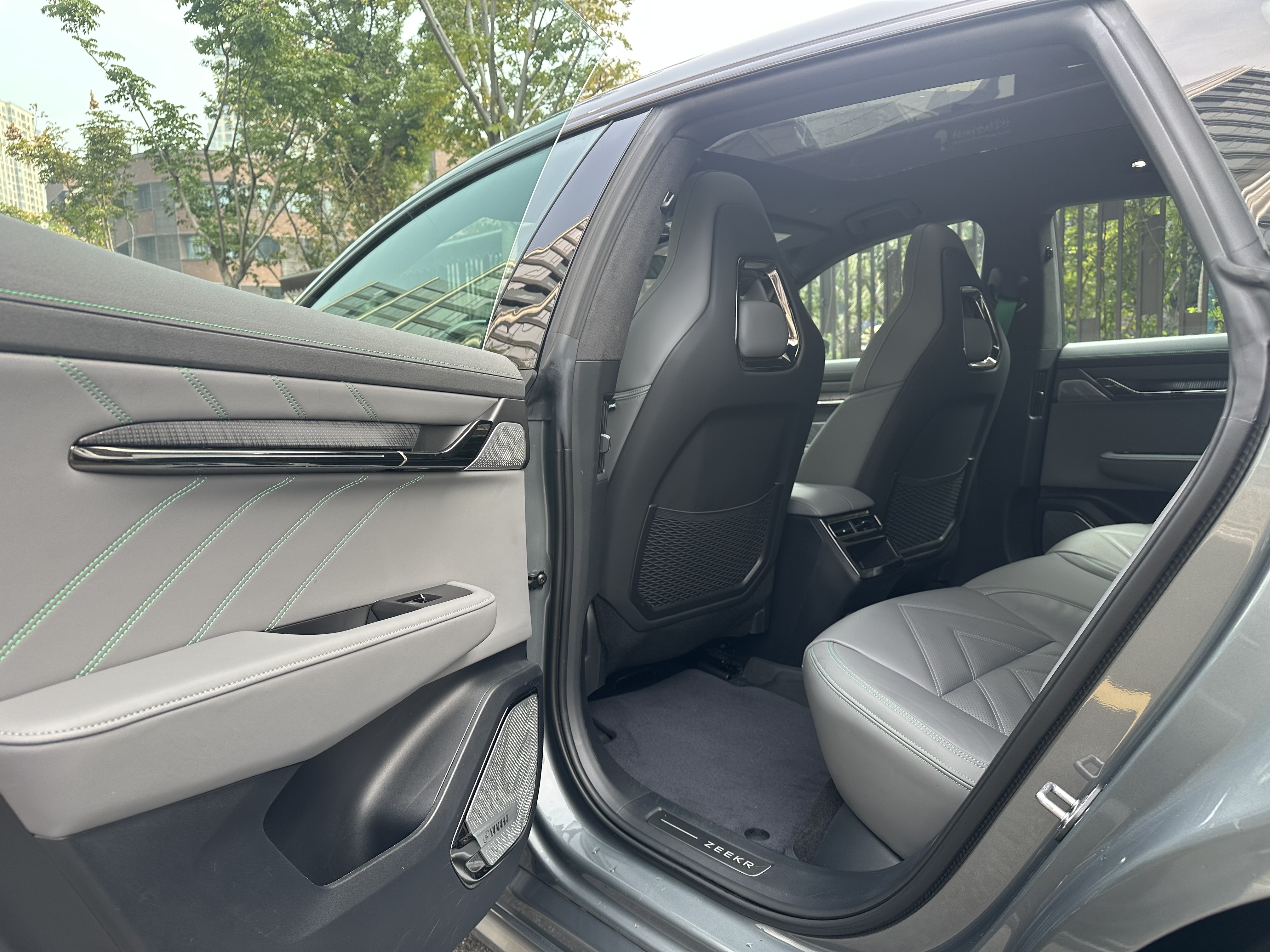 极氪 极氪001 2022 汽车图片 #26