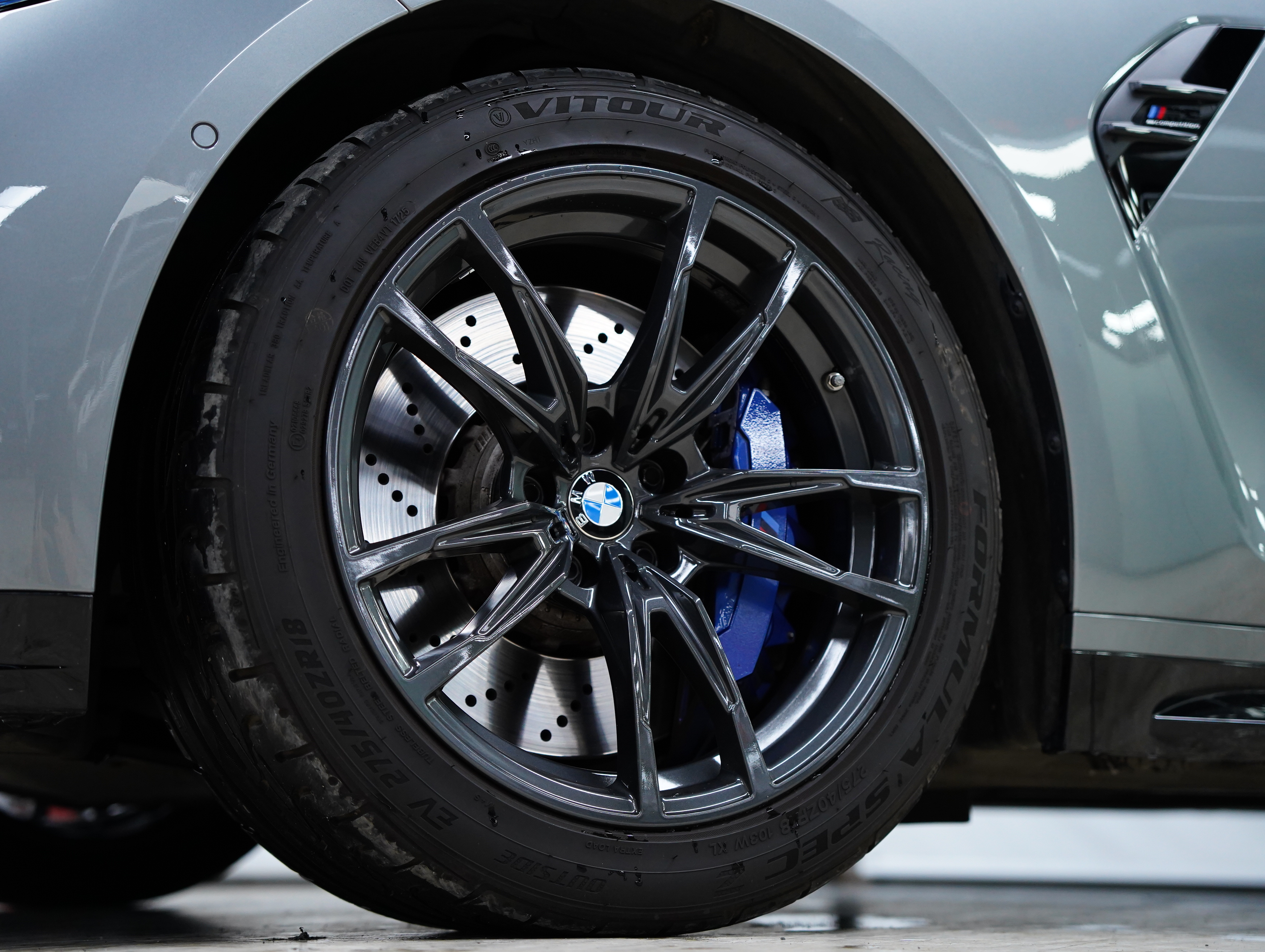 BMW M3 2024 imagen de coche #26