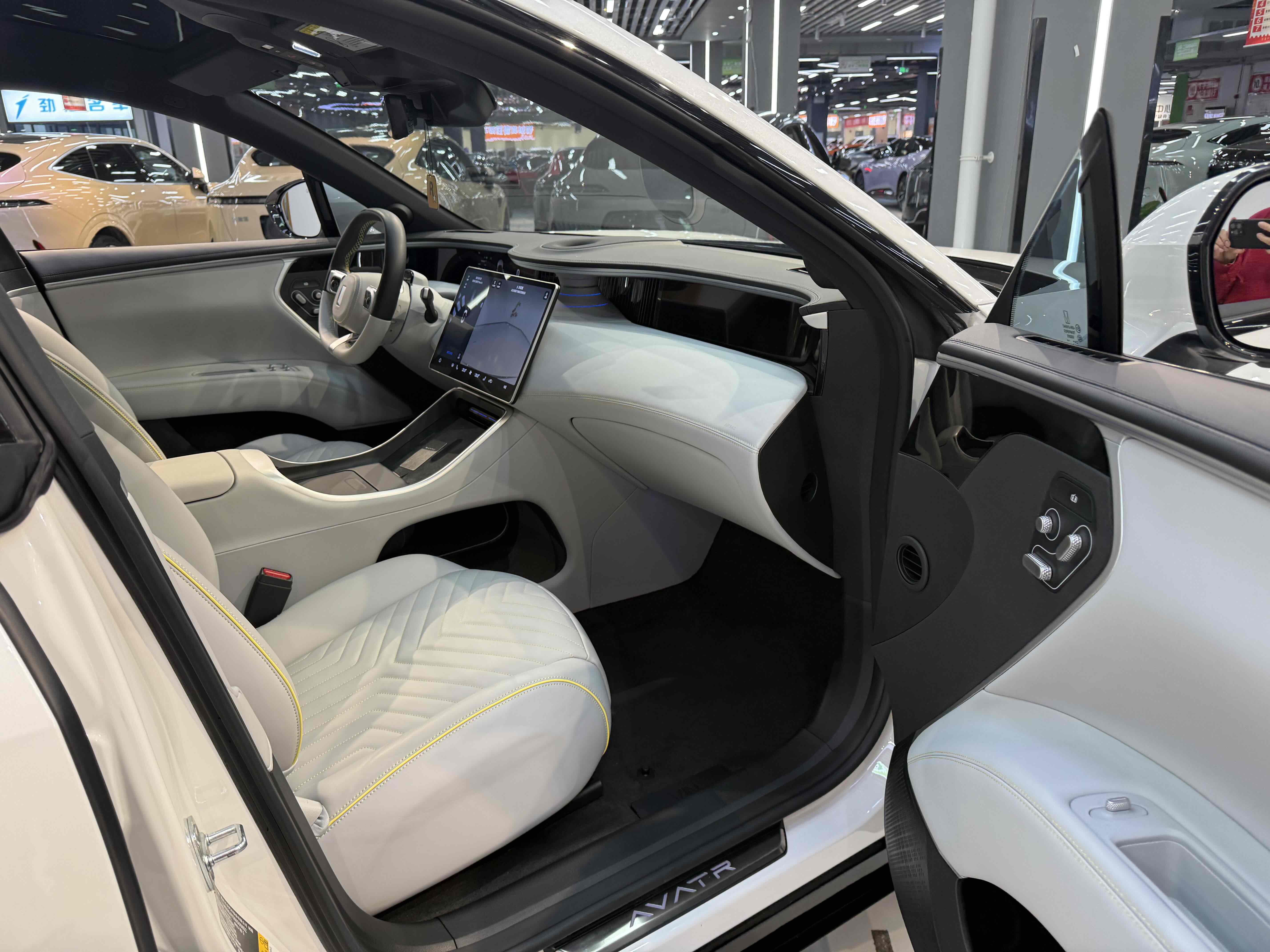 阿维塔 阿维塔11 2023 汽车图片 #26