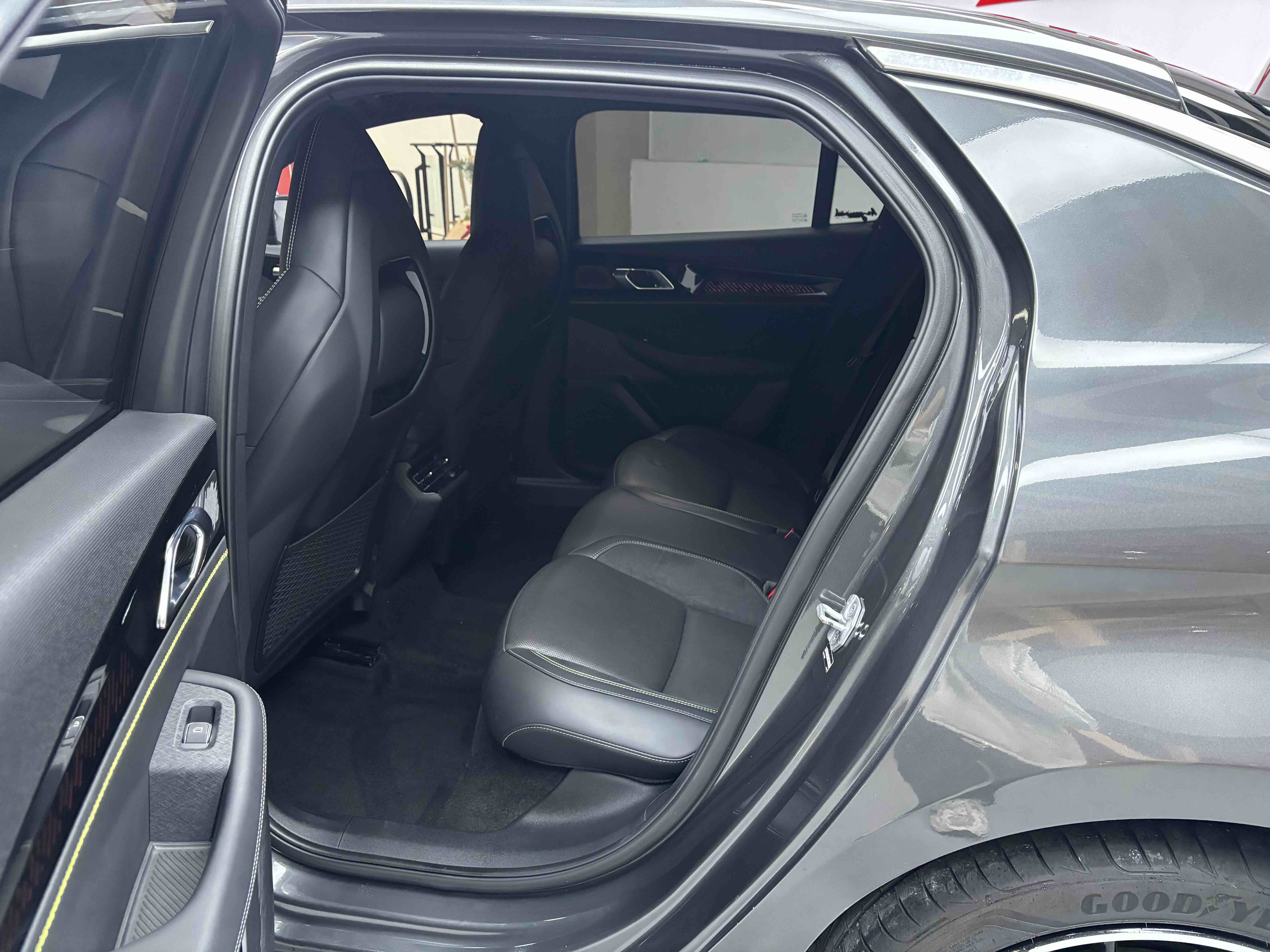 Lynk & Co 03 2023 car image #26